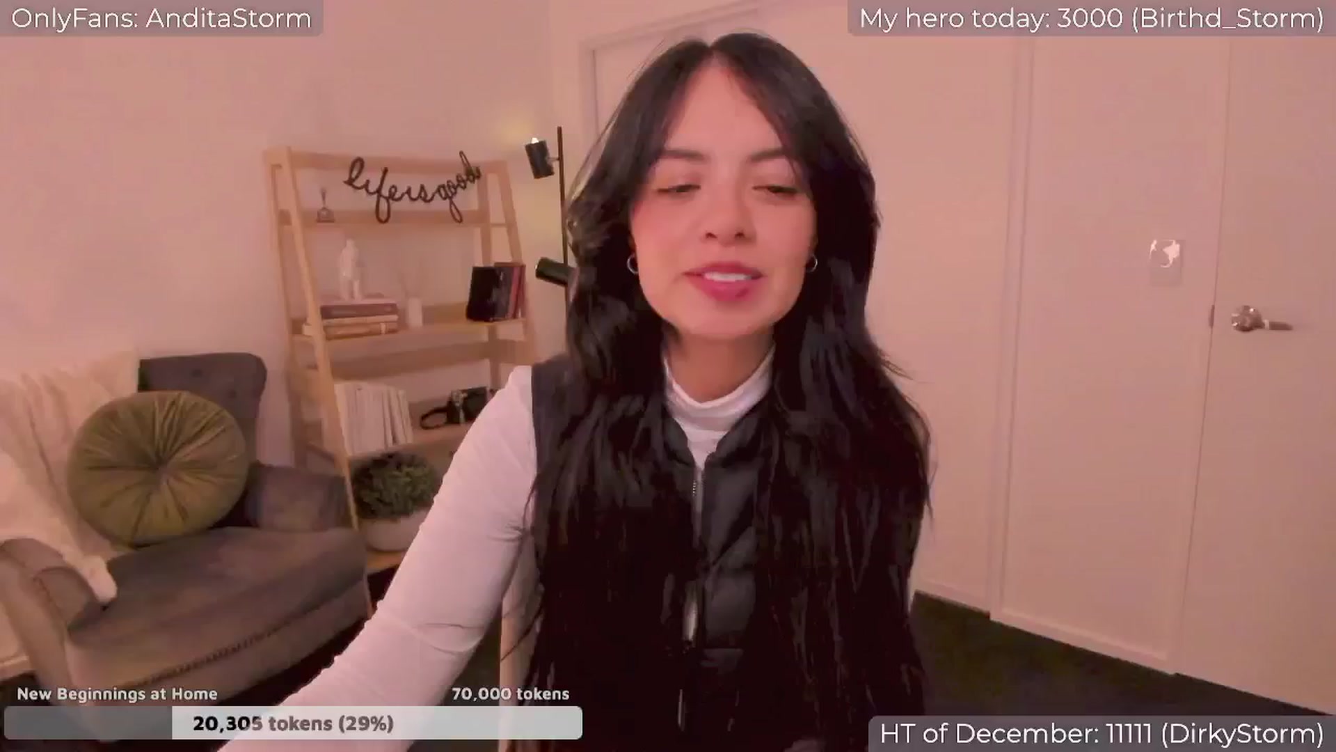 Gallery image thumbnail from AnditaStorm's myfreecams stream on, 12/13/2024, 03:36 image 6 of 20