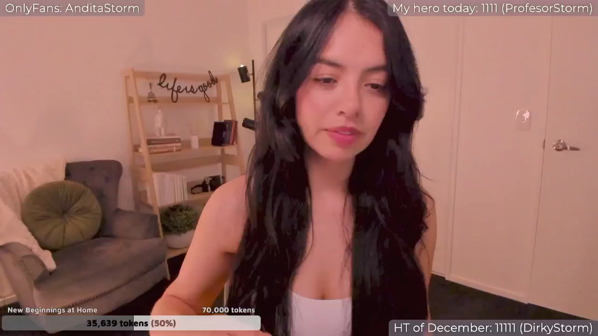 Gallery image thumbnail from AnditaStorm's myfreecams stream on, 12/22/2024, 04:21 image 16 of 20