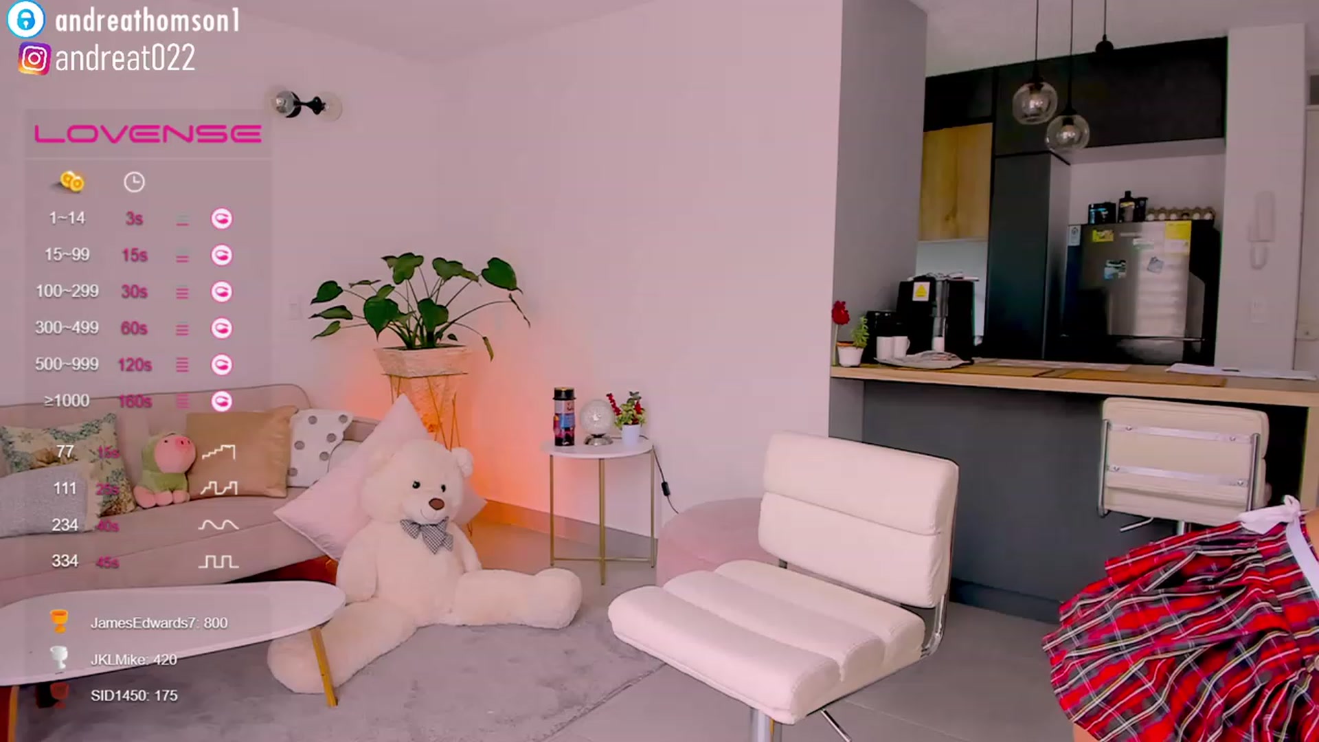 Gallery image thumbnail from AndreaThomson's myfreecams stream on, 02/18/2023, 16:27 image 13 of 20