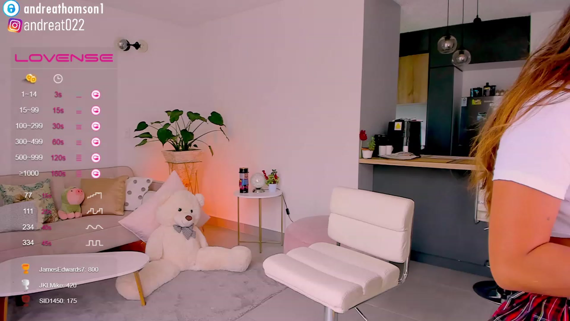 Gallery image thumbnail from AndreaThomson's myfreecams stream on, 02/18/2023, 16:27 image 12 of 20