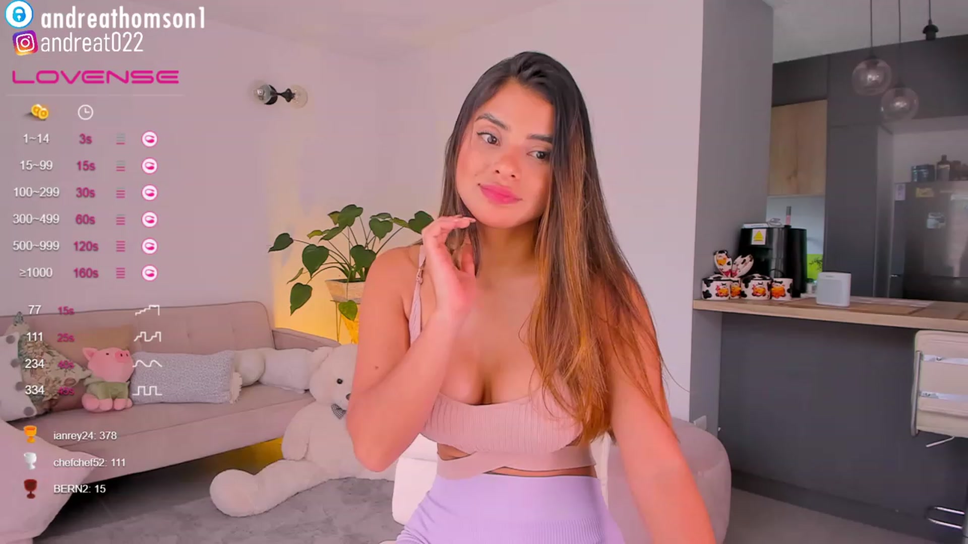 Gallery image thumbnail from AndreaThomson's myfreecams stream on, 02/26/2023, 17:22 image 17 of 20
