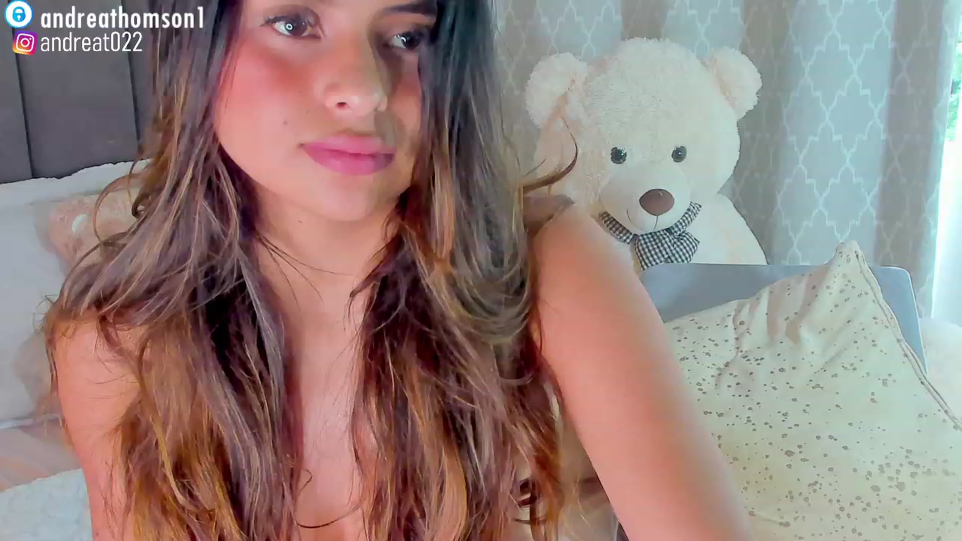 Gallery image thumbnail from AndreaThomson's myfreecams stream on, 04/30/2023, 18:31 image 6 of 20