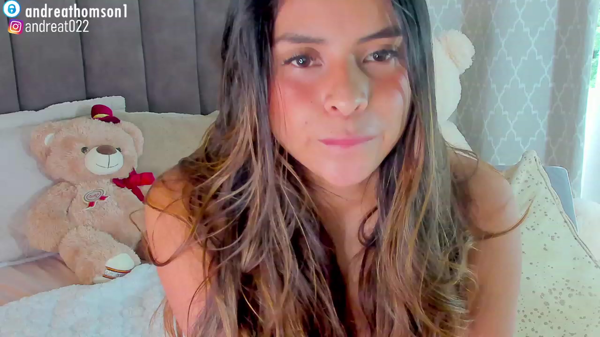 Gallery image thumbnail from AndreaThomson's myfreecams stream on, 04/30/2023, 18:31 image 9 of 20