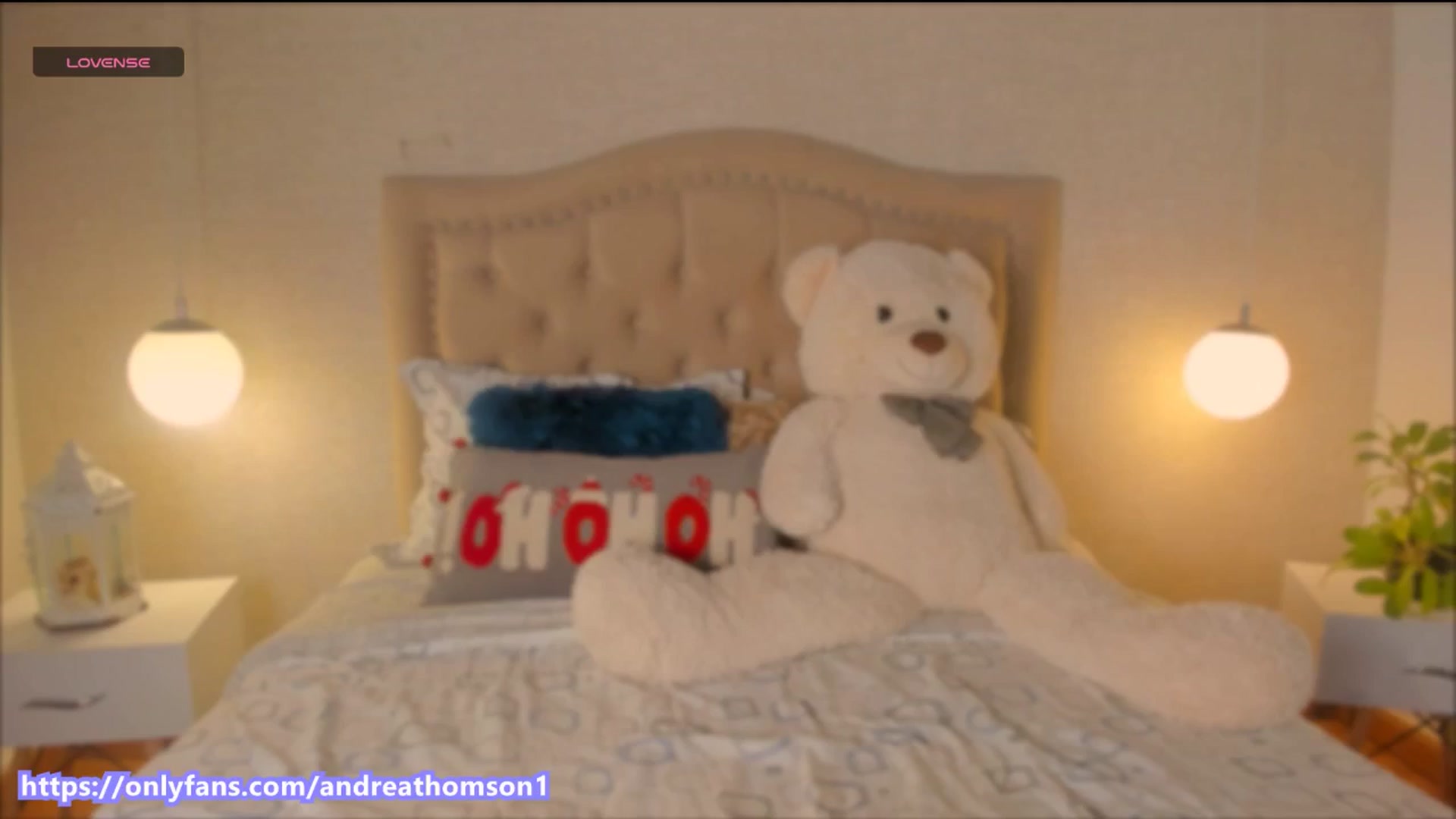 Gallery image thumbnail from AndreaThomson's myfreecams stream on, 06/14/2024, 24:32 image 10 of 20