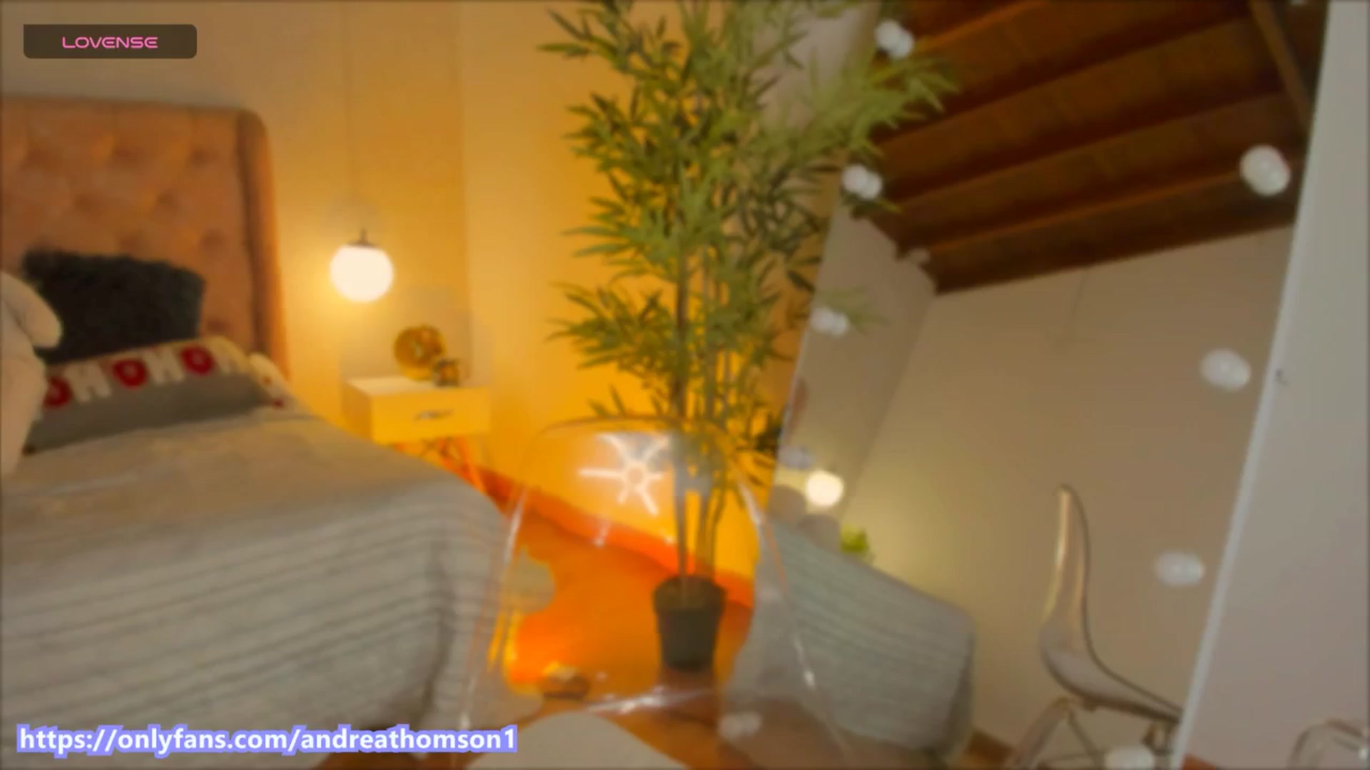 Gallery image thumbnail from AndreaThomson's myfreecams stream on, 08/11/2024, 14:35 image 13 of 20