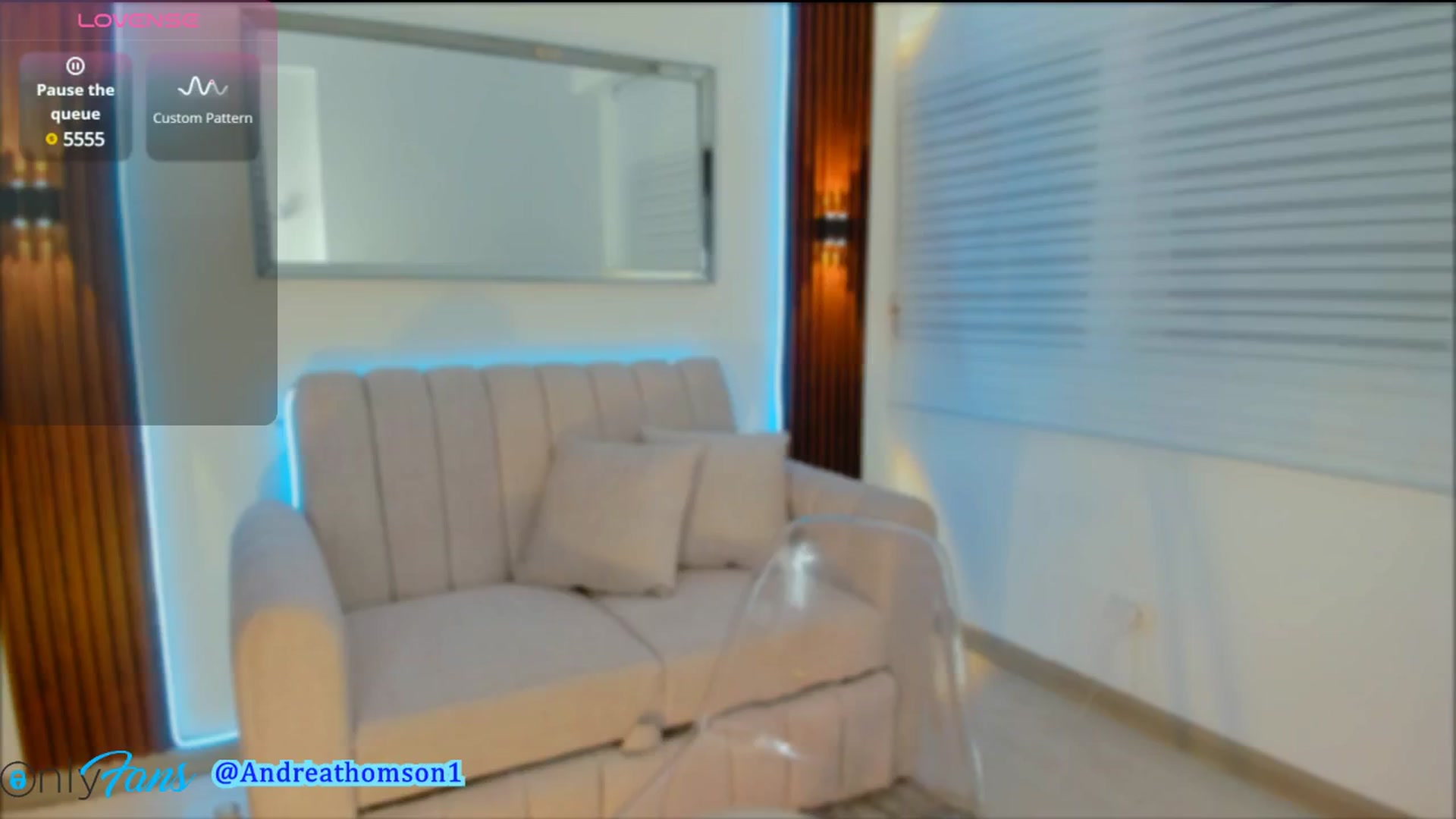 Gallery image thumbnail from AndreaThomson's myfreecams stream on, 10/22/2024, 24:14 image 16 of 20