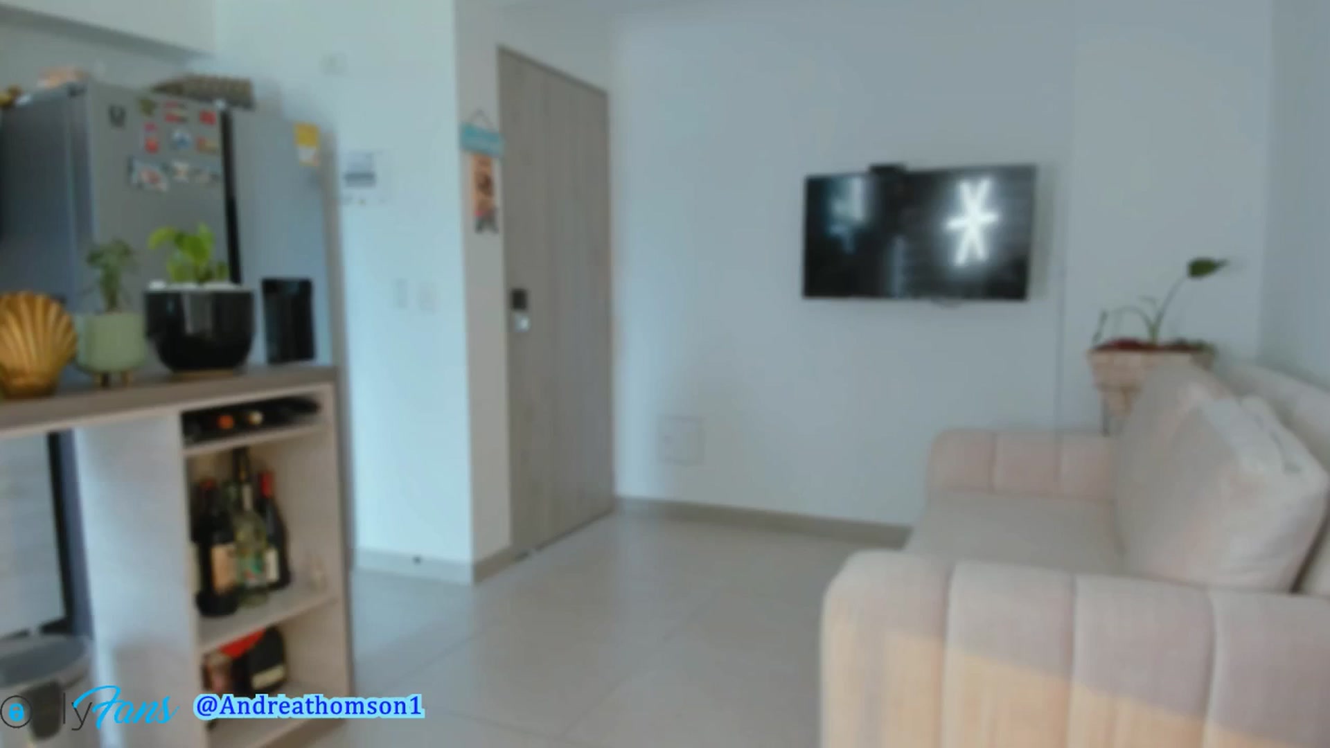 Gallery image thumbnail from AndreaThomson's myfreecams stream on, 10/22/2024, 18:50 image 2 of 20