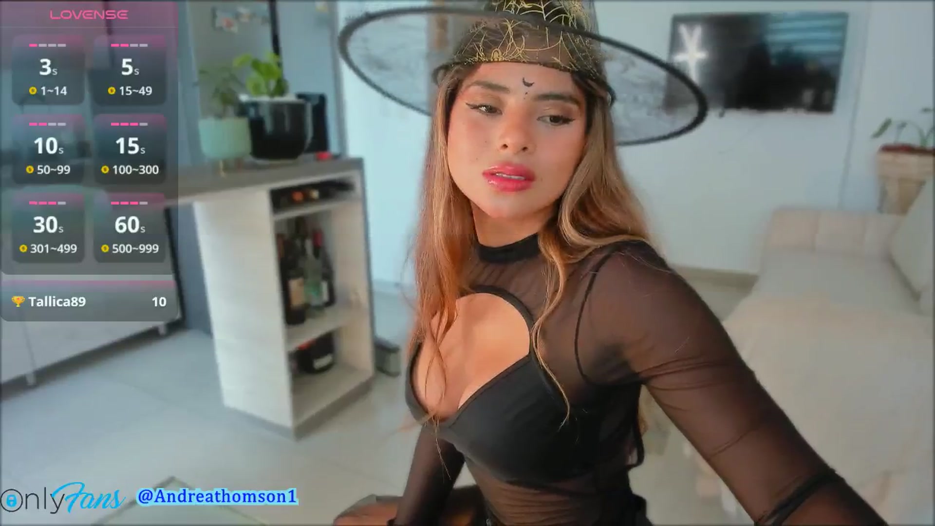Gallery image thumbnail from AndreaThomson's myfreecams stream on, 10/31/2024, 15:01 image 13 of 20