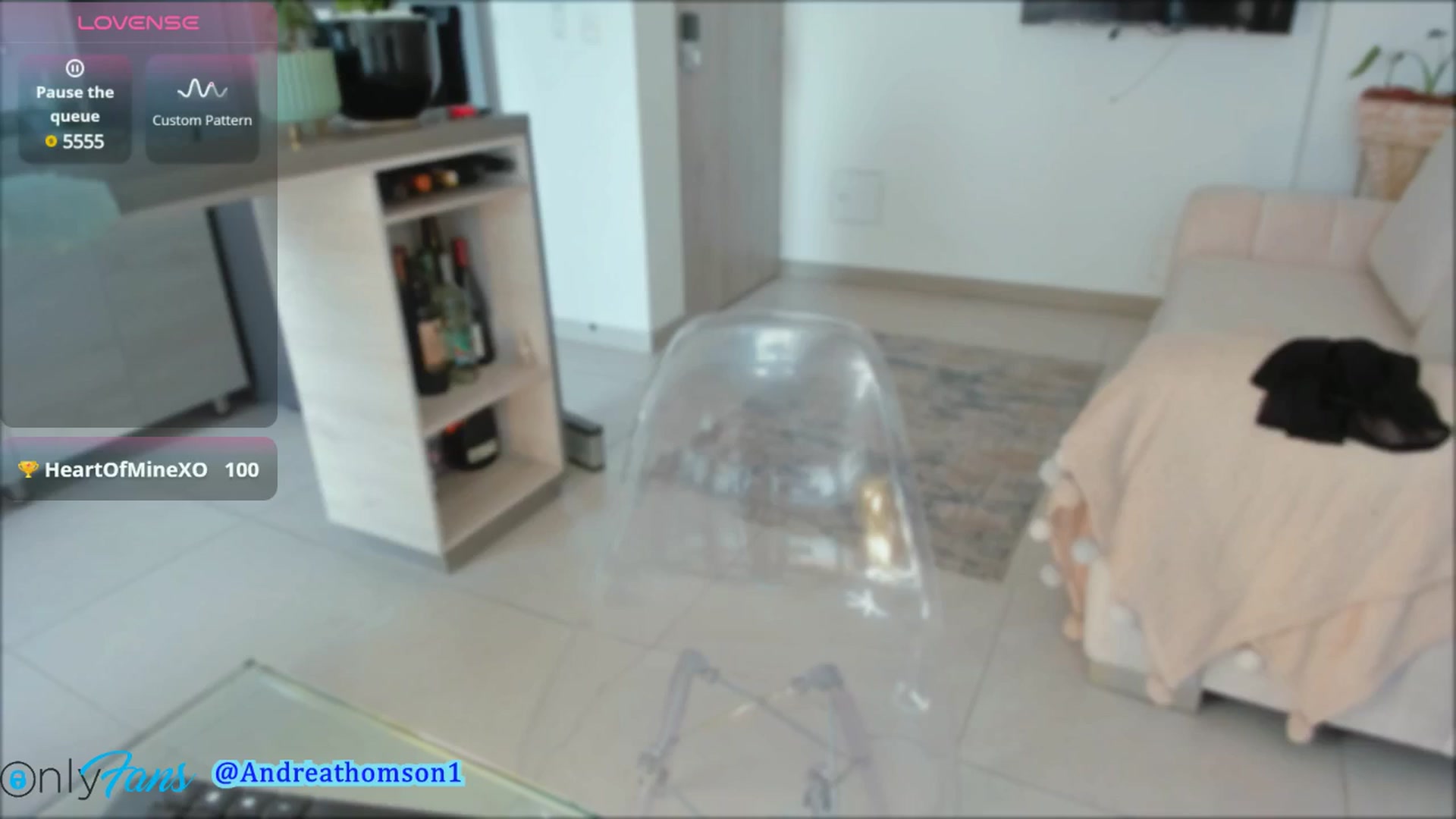 Gallery image thumbnail from AndreaThomson's myfreecams stream on, 10/31/2024, 17:40 image 3 of 20