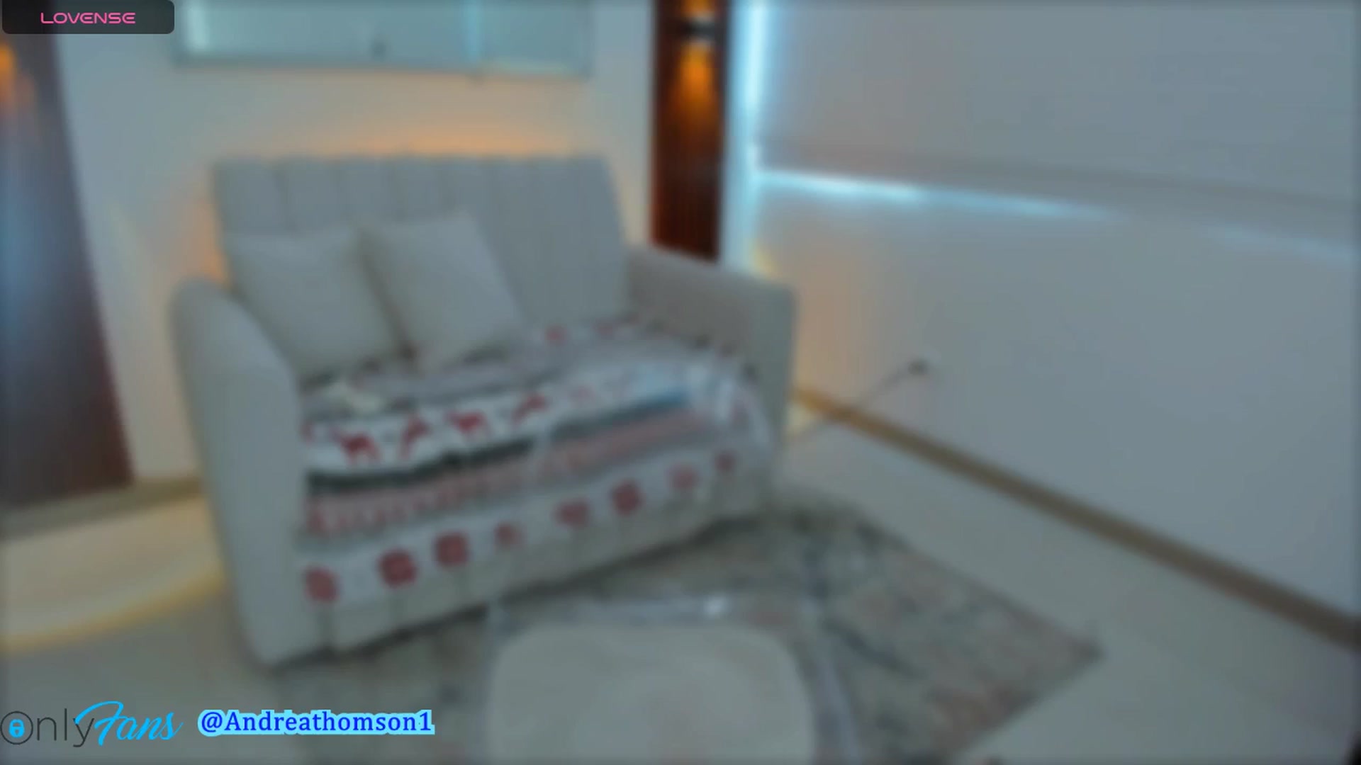 Gallery image thumbnail from AndreaThomson's myfreecams stream on, 11/13/2024, 16:03 image 15 of 20