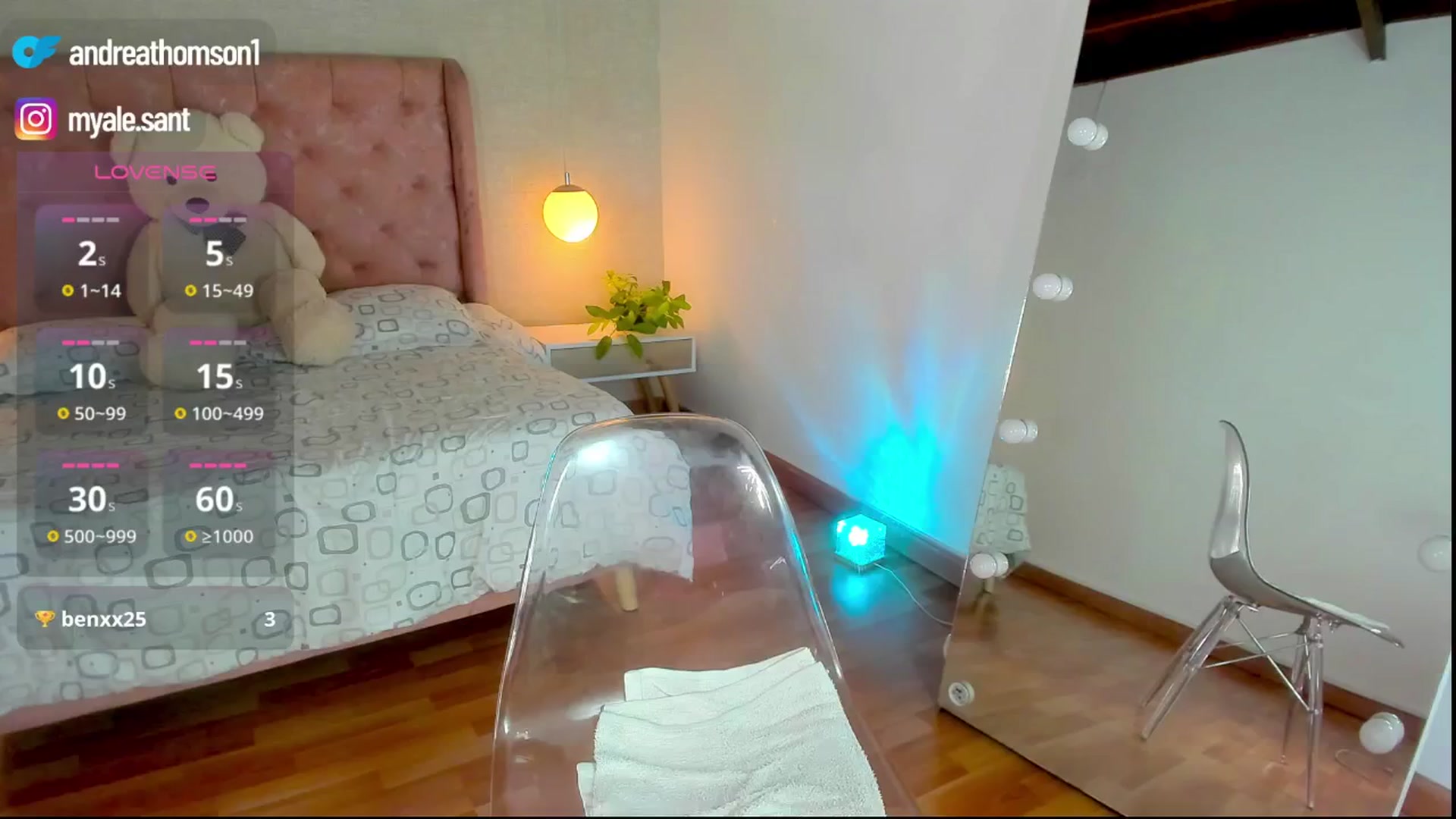 Gallery image thumbnail from AndreaThomson's myfreecams stream on, 06/22/2025, 01:19 image 4 of 20
