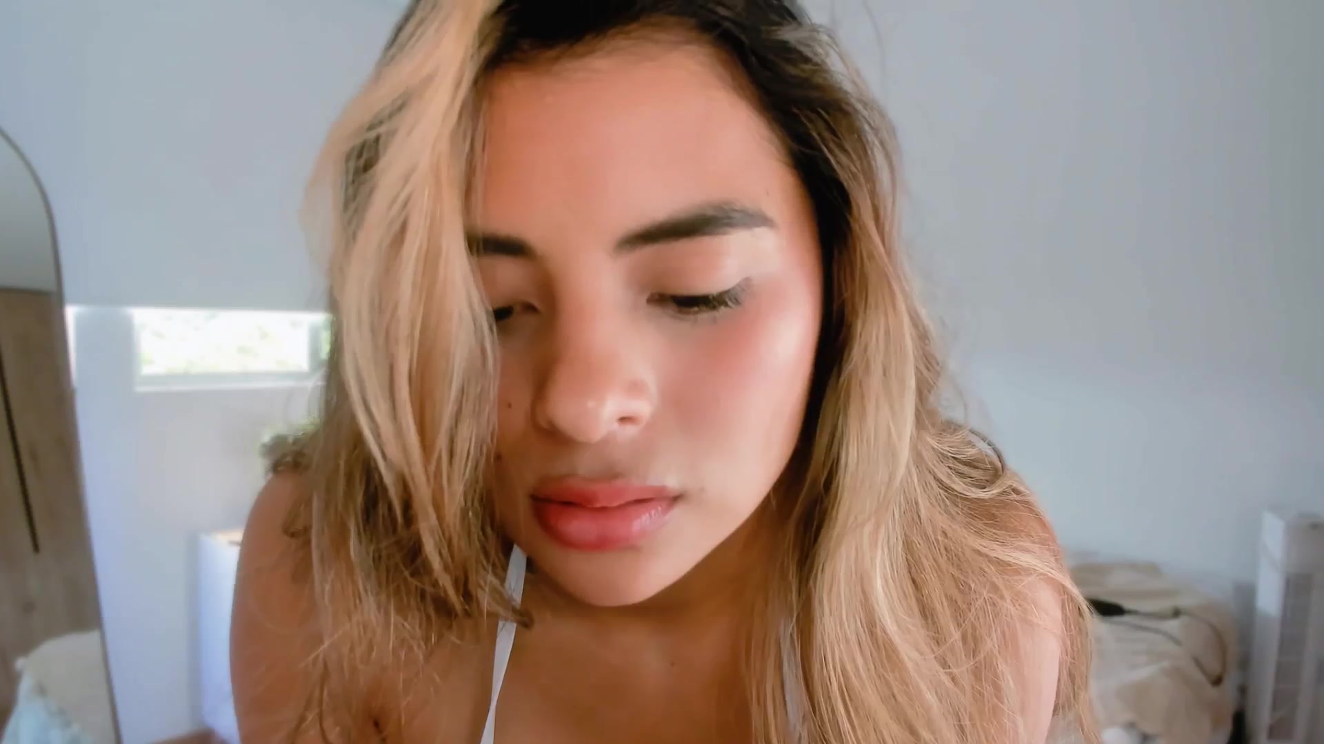 Gallery image thumbnail from AndreaThomson's myfreecams stream on, 07/13/2025, 19:07 image 18 of 20