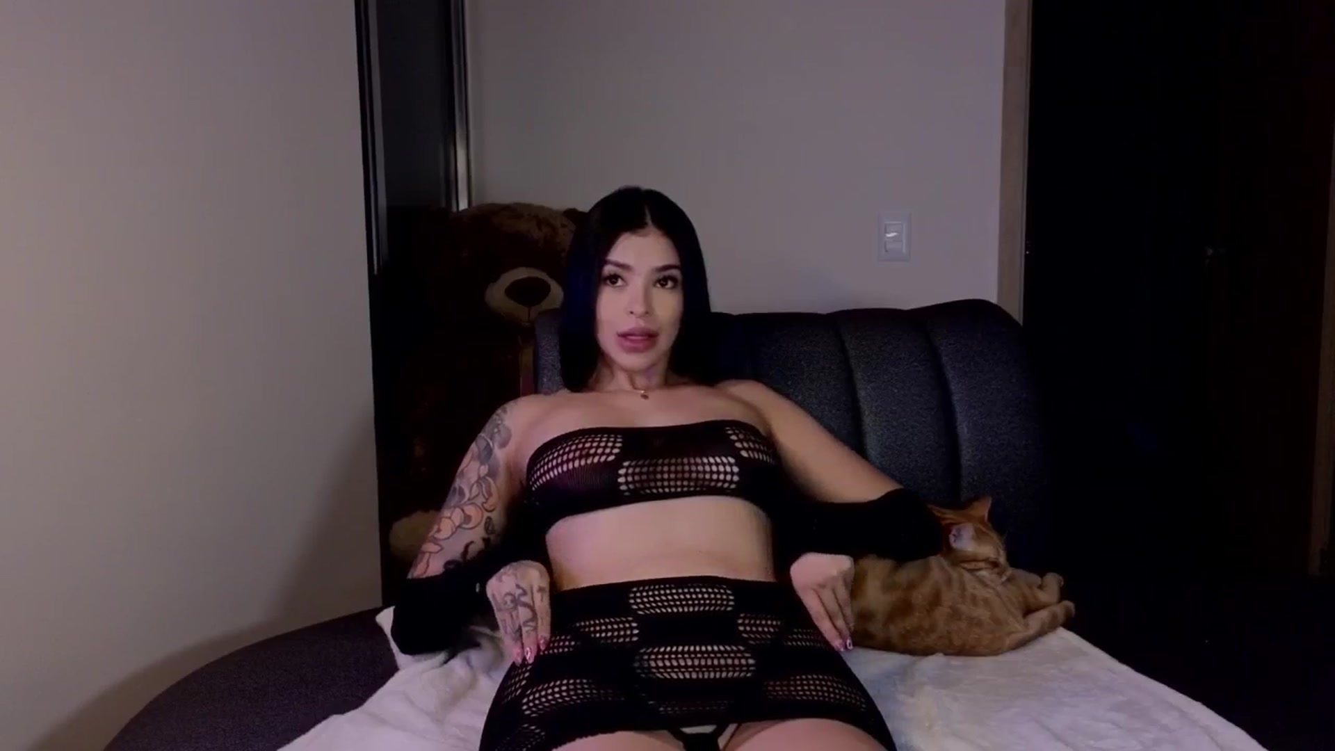 Gallery image thumbnail from Andrea_T's myfreecams stream on, 10/20/2025, 03:48 image 4 of 20