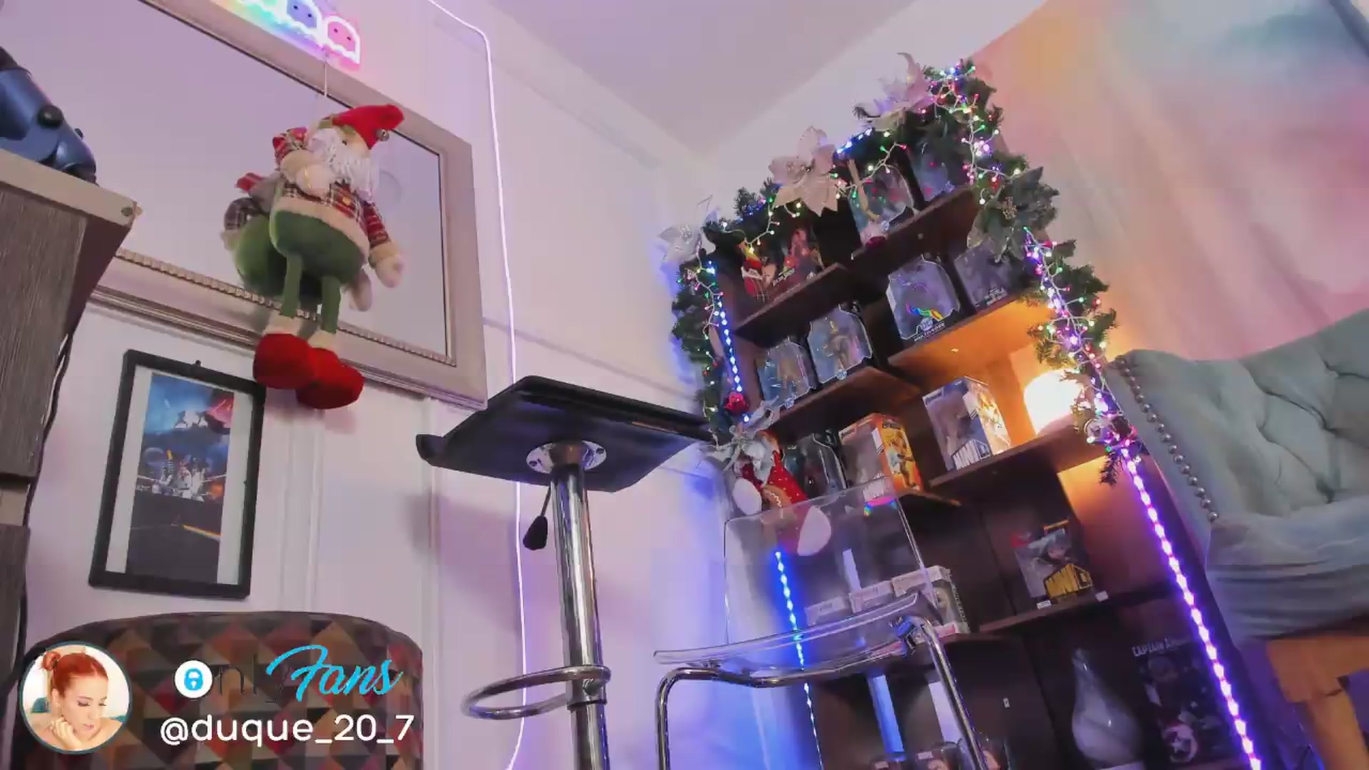 Gallery image thumbnail from Andrea_duque's myfreecams stream on, 06/28/2026, 22:25 image 16 of 20