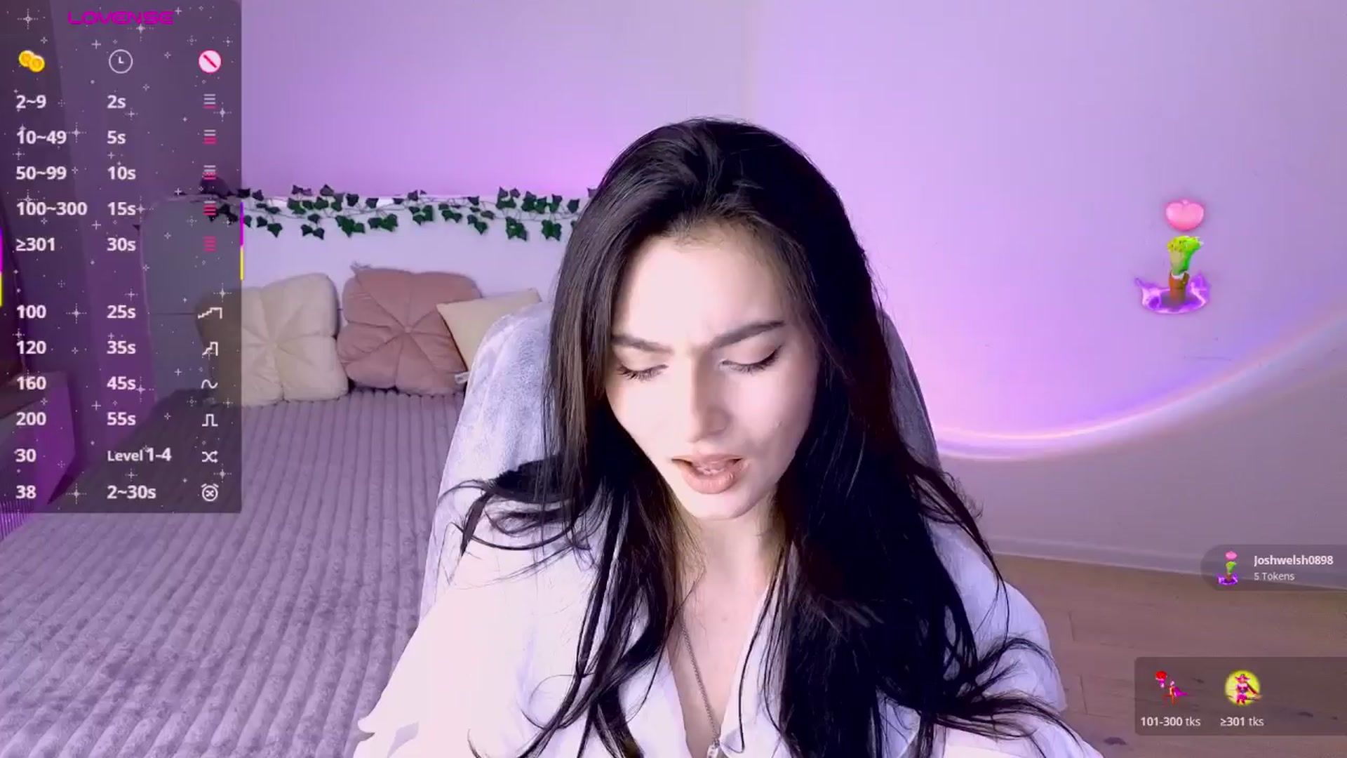 Gallery image thumbnail from Andres_s's myfreecams stream on, 12/25/2025, 24:01 image 2 of 20