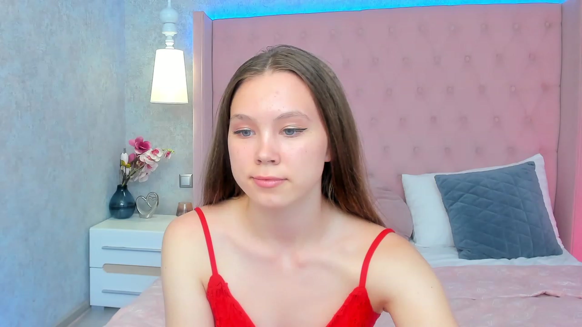 Gallery image thumbnail from AndriMoon's myfreecams stream on, 08/26/2023, 17:22 image 18 of 20