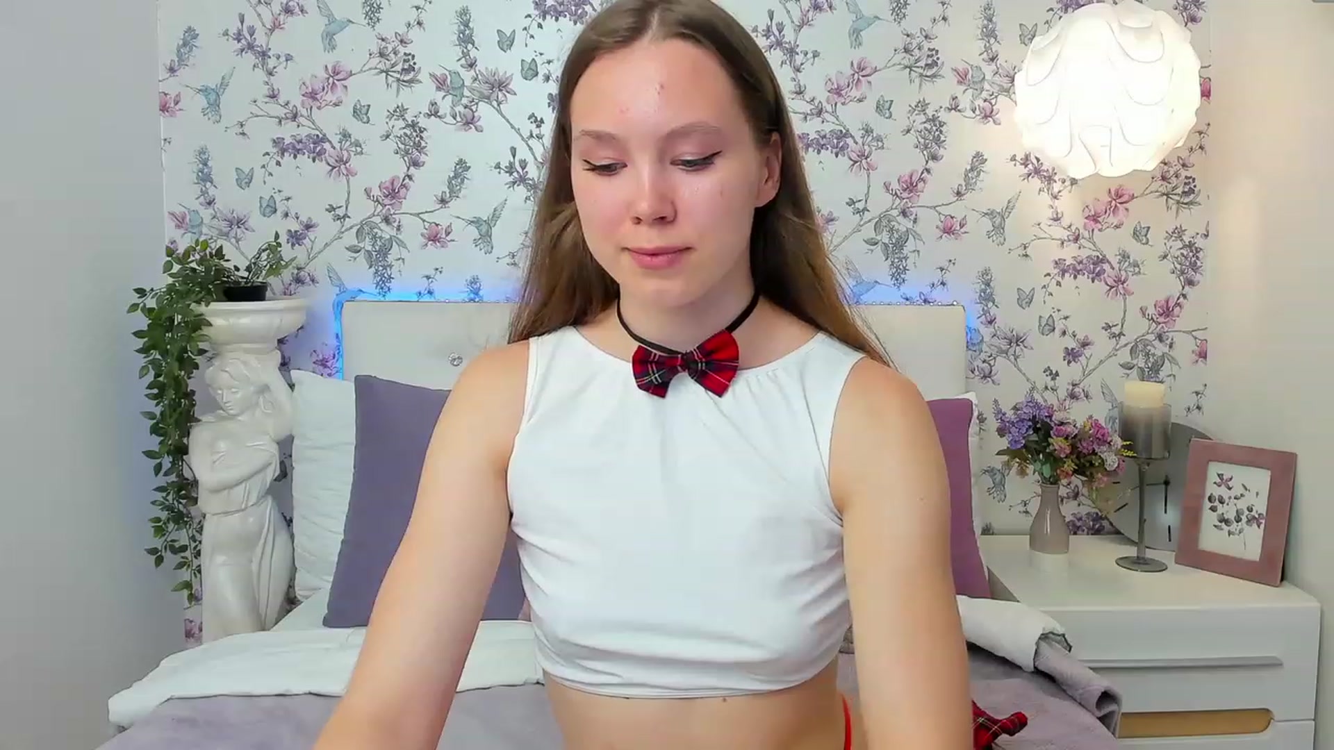 Gallery image thumbnail from AndriMoon's myfreecams stream on, 08/27/2023, 17:33 image 16 of 20