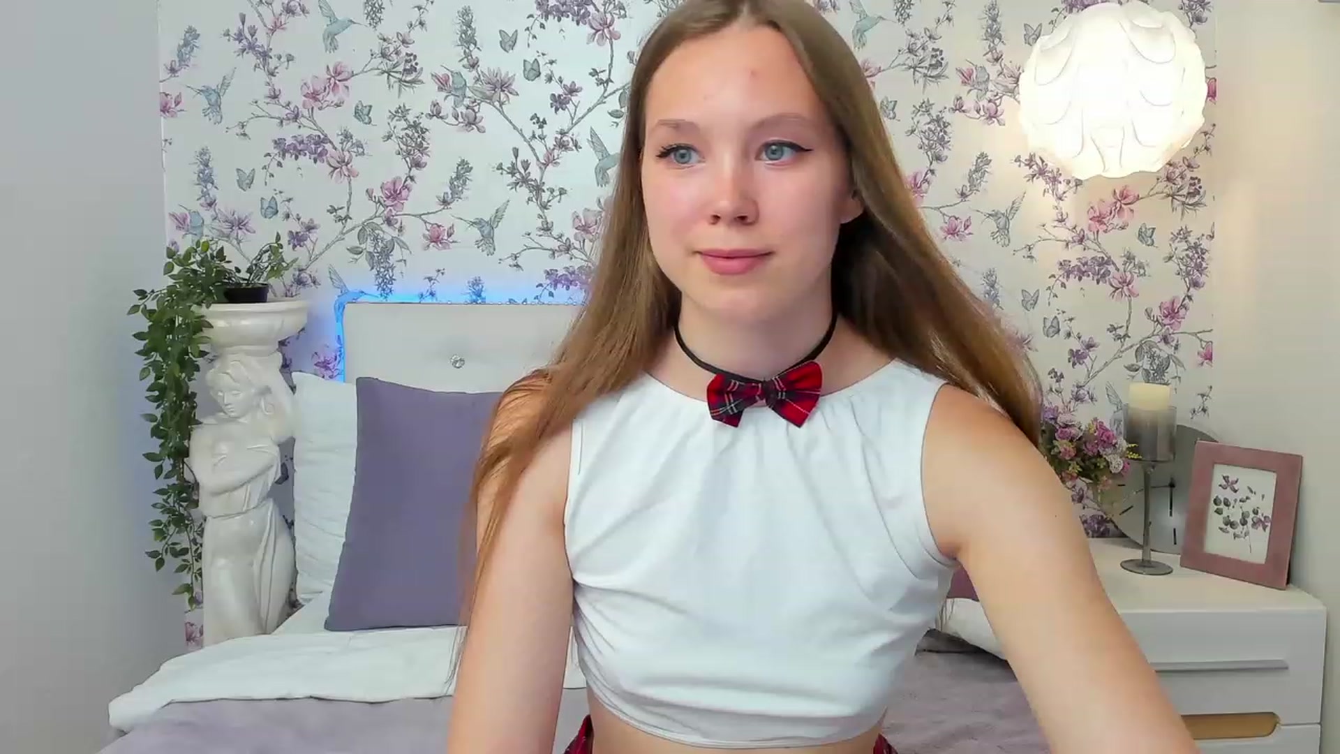 Gallery image thumbnail from AndriMoon's myfreecams stream on, 08/27/2023, 17:33 image 19 of 20