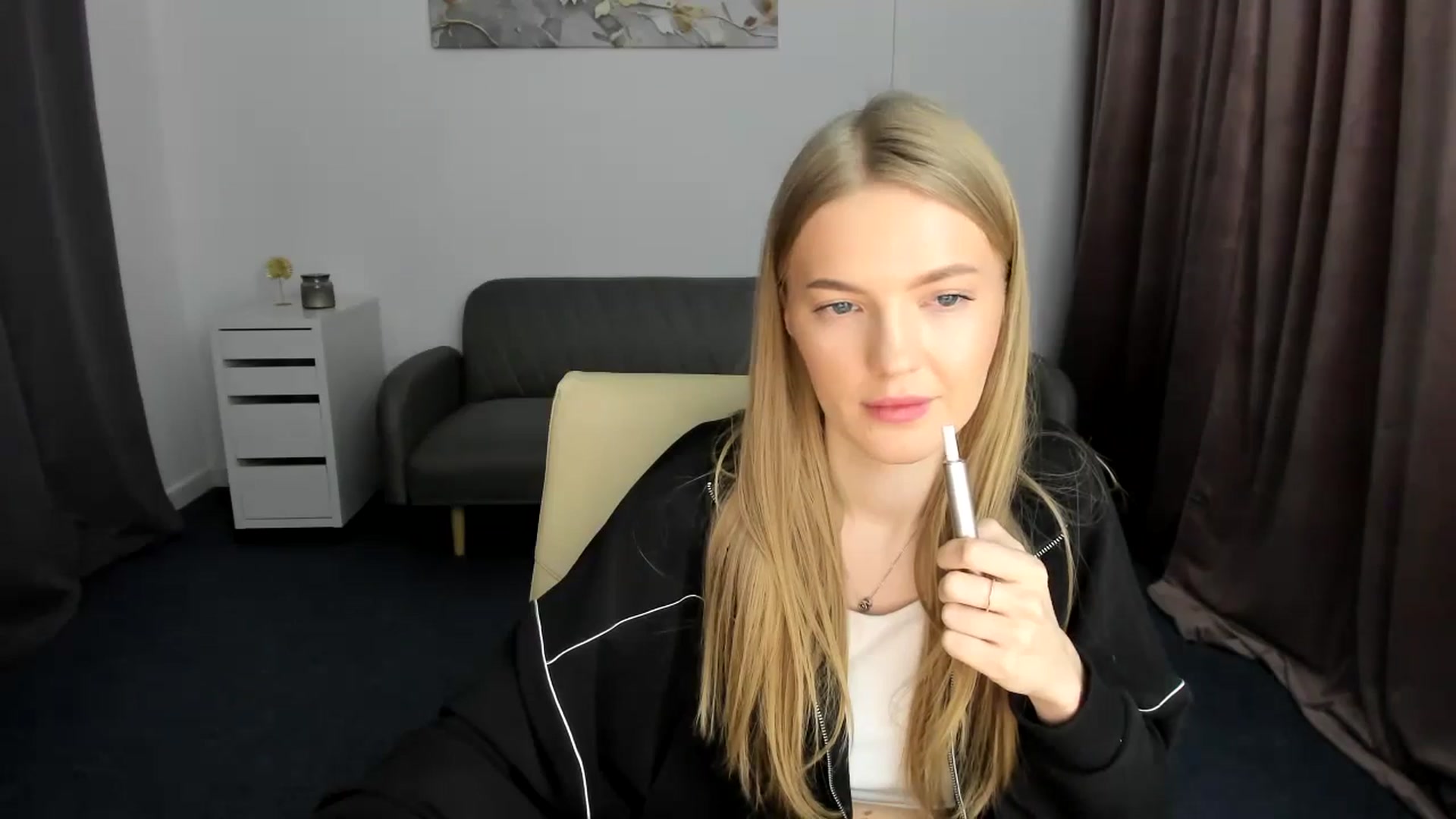 Gallery image thumbnail from AndySky's myfreecams stream on, 01/27/2025, 20:22 image 16 of 20