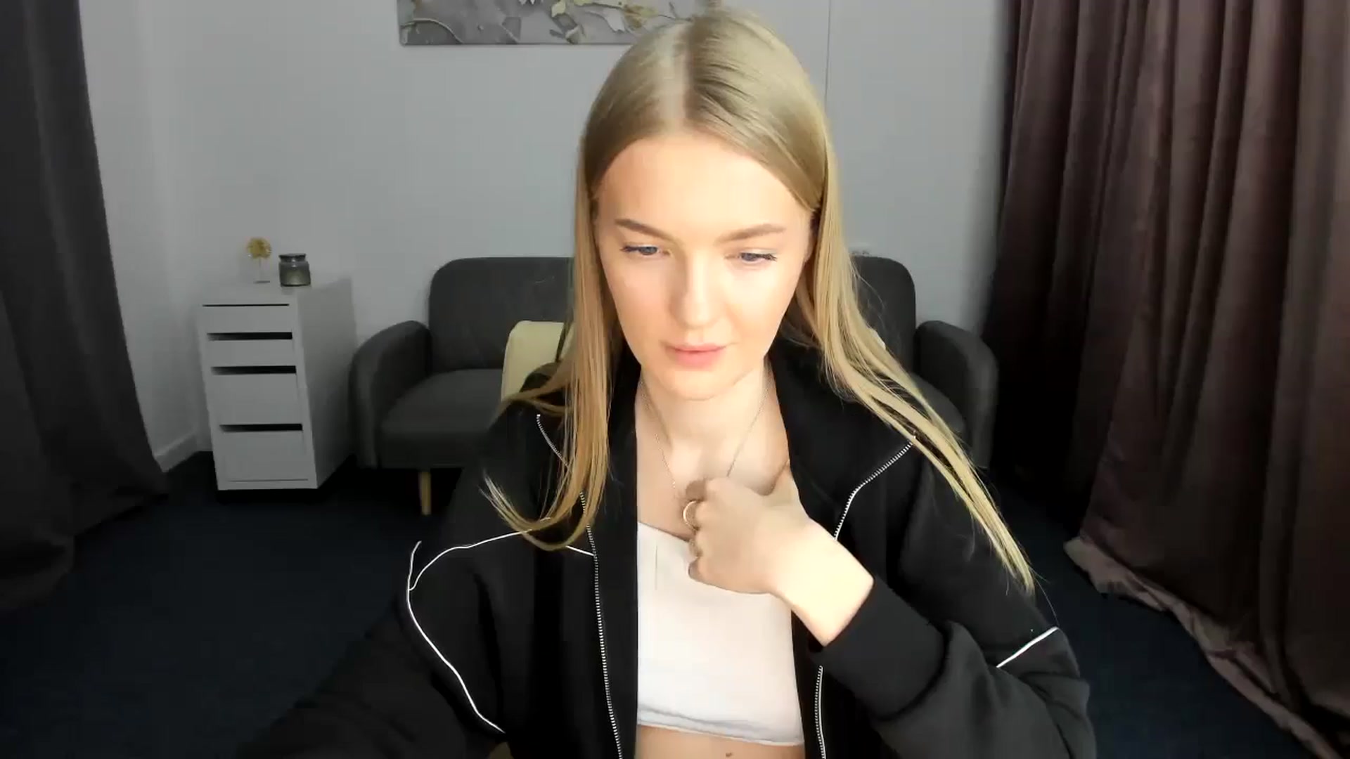 Gallery image thumbnail from AndySky's myfreecams stream on, 01/27/2025, 20:22 image 9 of 20