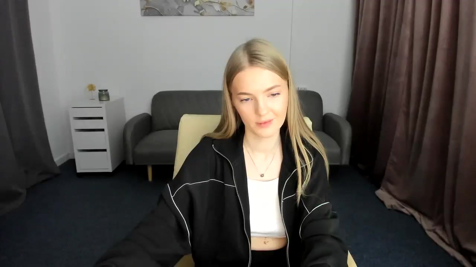 Gallery image thumbnail from AndySky's myfreecams stream on, 01/27/2025, 20:22 image 8 of 20