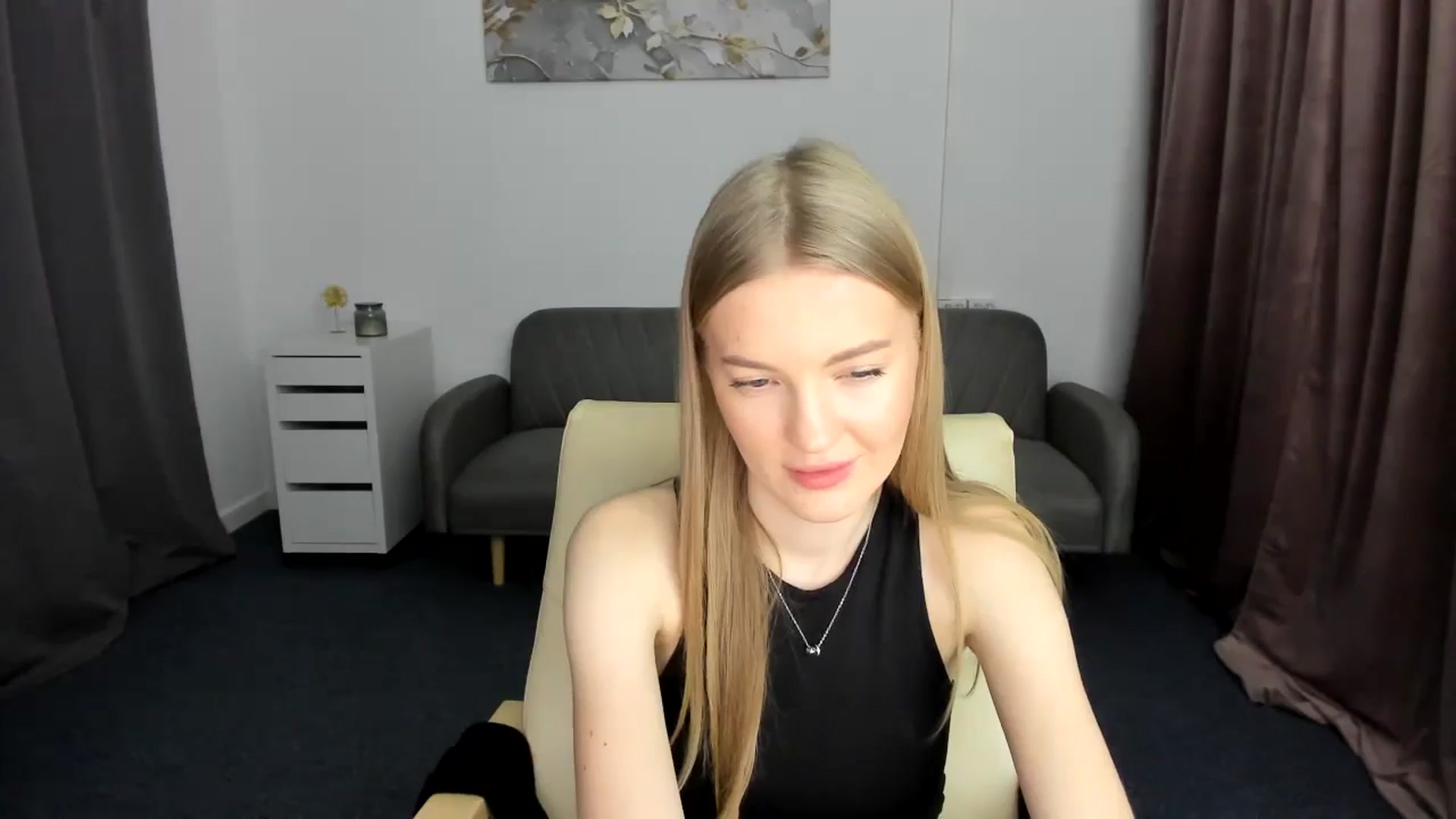 Gallery image thumbnail from AndySky's myfreecams stream on, 02/01/2025, 18:40 image 13 of 20