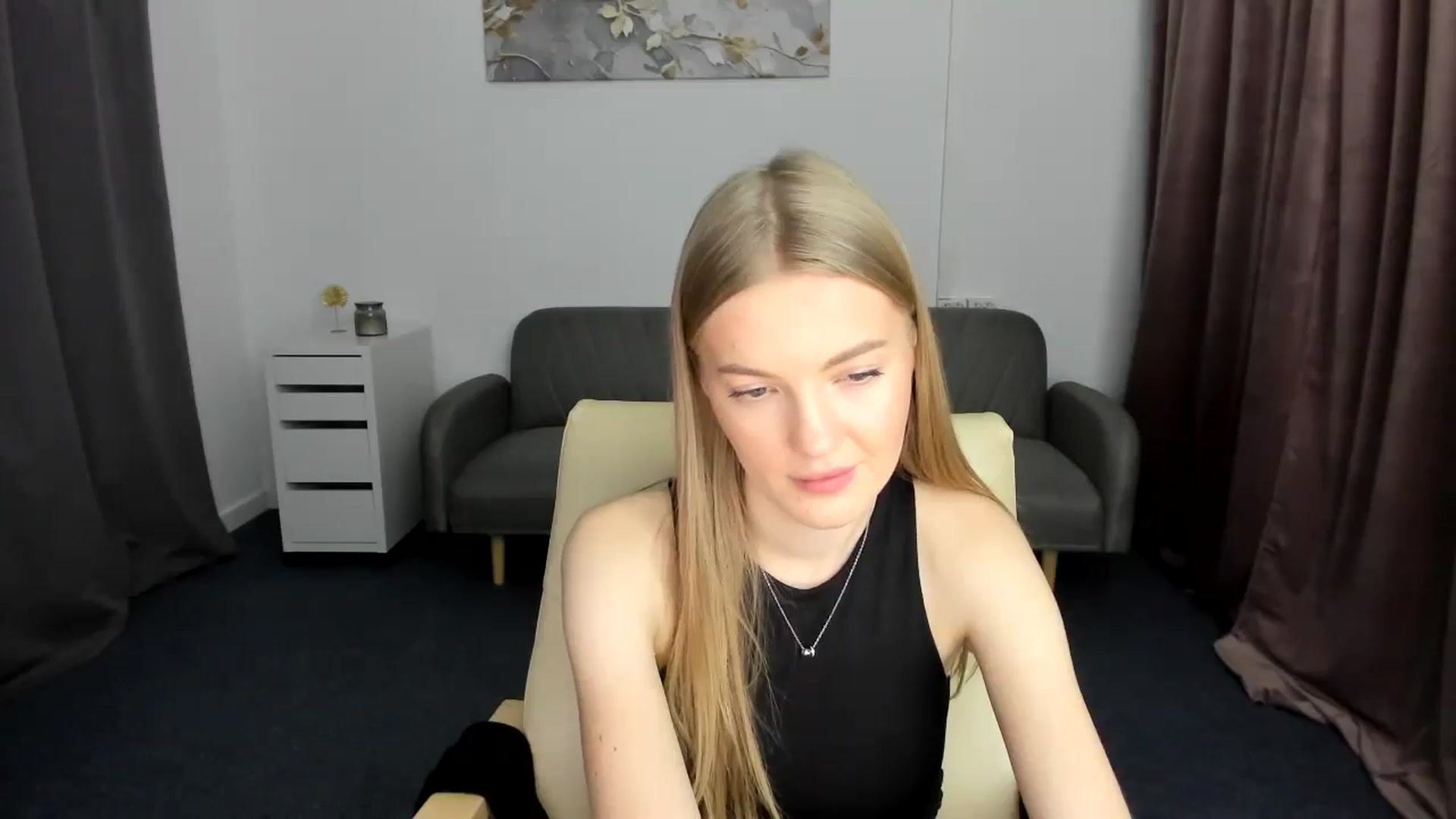 Gallery image thumbnail from AndySky's myfreecams stream on, 02/01/2025, 18:40 image 8 of 20