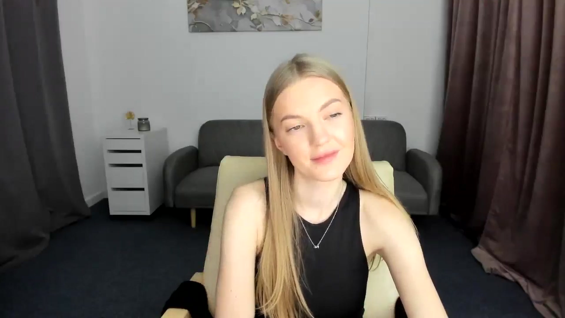 Gallery image thumbnail from AndySky's myfreecams stream on, 02/01/2025, 18:40 image 11 of 20