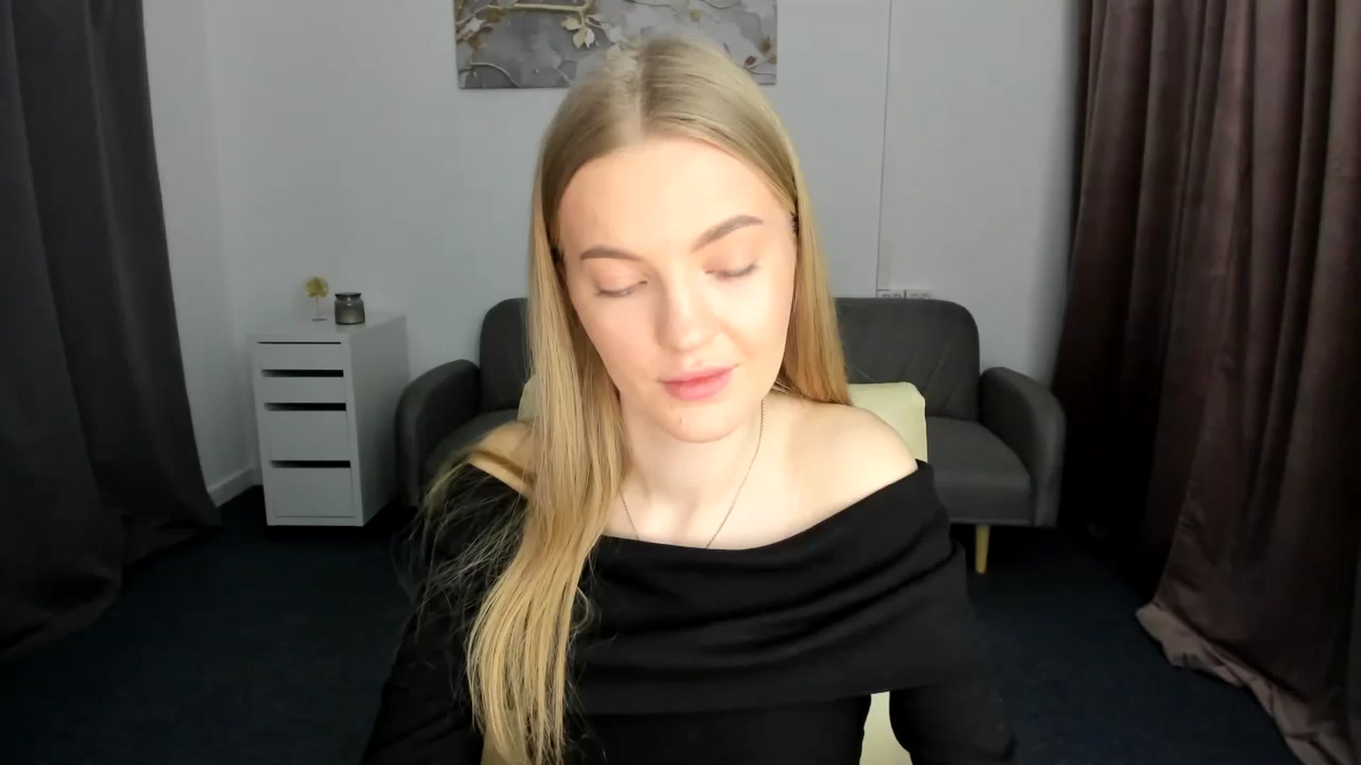 Gallery image thumbnail from AndySky's myfreecams stream on, 02/02/2025, 14:15 image 11 of 20