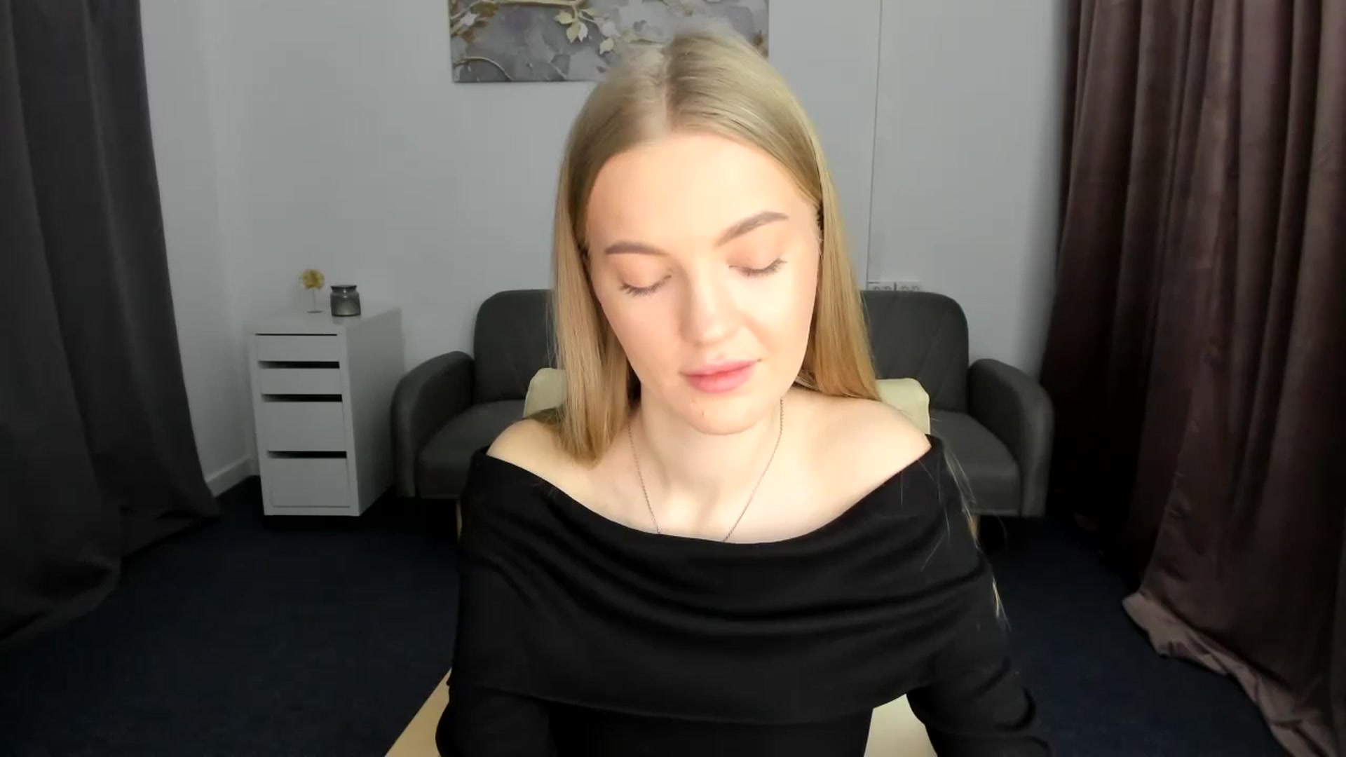 Gallery image thumbnail from AndySky's myfreecams stream on, 02/02/2025, 14:15 image 9 of 20