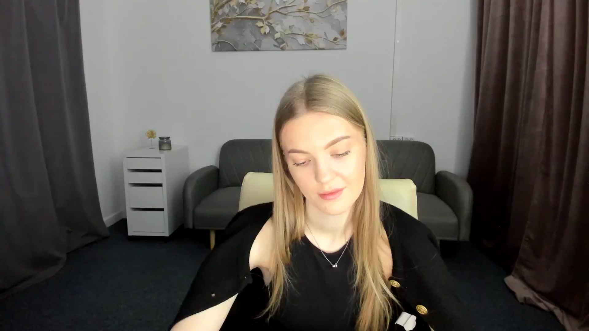 Gallery image thumbnail from AndySky's myfreecams stream on, 02/03/2025, 13:53 image 18 of 20