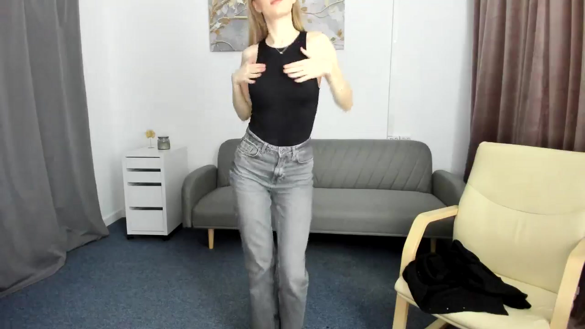 Gallery image thumbnail from AndySky's myfreecams stream on, 02/03/2025, 13:53 image 2 of 20