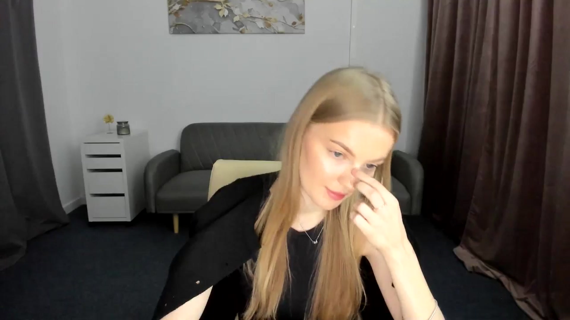 Gallery image thumbnail from AndySky's myfreecams stream on, 02/03/2025, 18:13 image 14 of 20