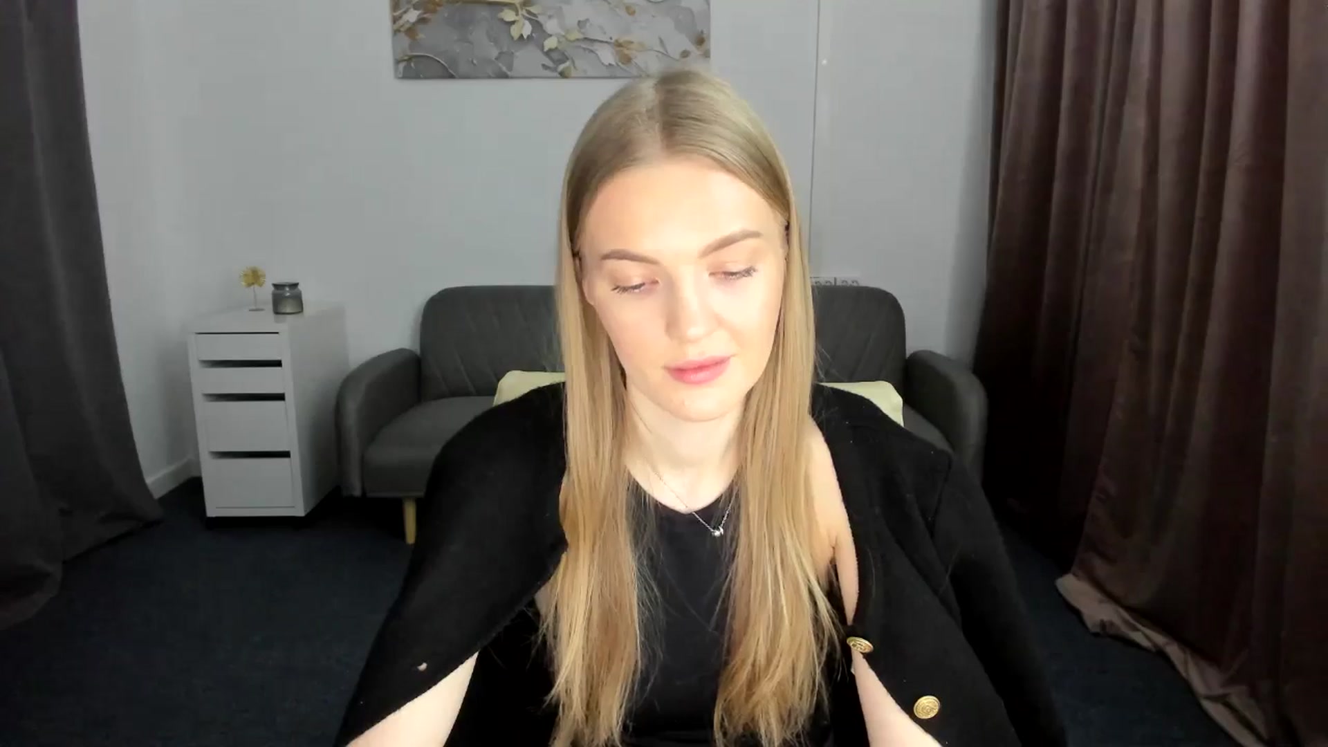 Gallery image thumbnail from AndySky's myfreecams stream on, 02/03/2025, 18:13 image 15 of 20