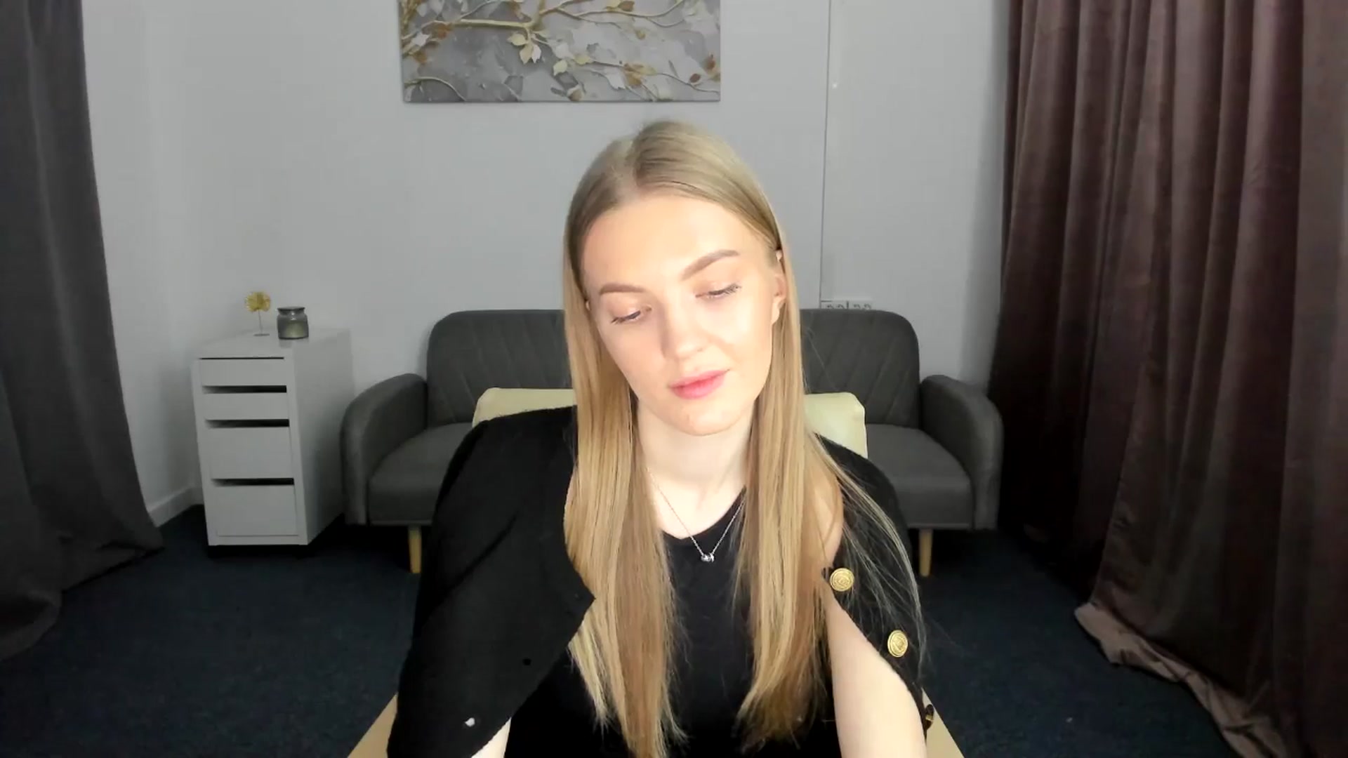 Gallery image thumbnail from AndySky's myfreecams stream on, 02/03/2025, 20:44 image 2 of 20