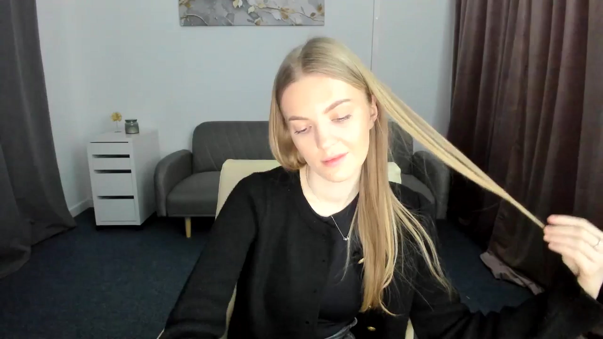 Gallery image thumbnail from AndySky's myfreecams stream on, 02/03/2025, 20:44 image 18 of 20