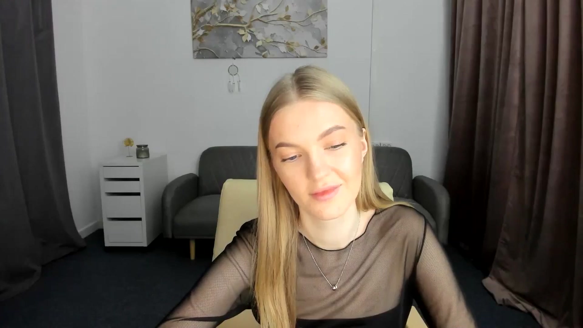 Gallery image thumbnail from AndySky's myfreecams stream on, 02/06/2025, 15:32 image 3 of 20