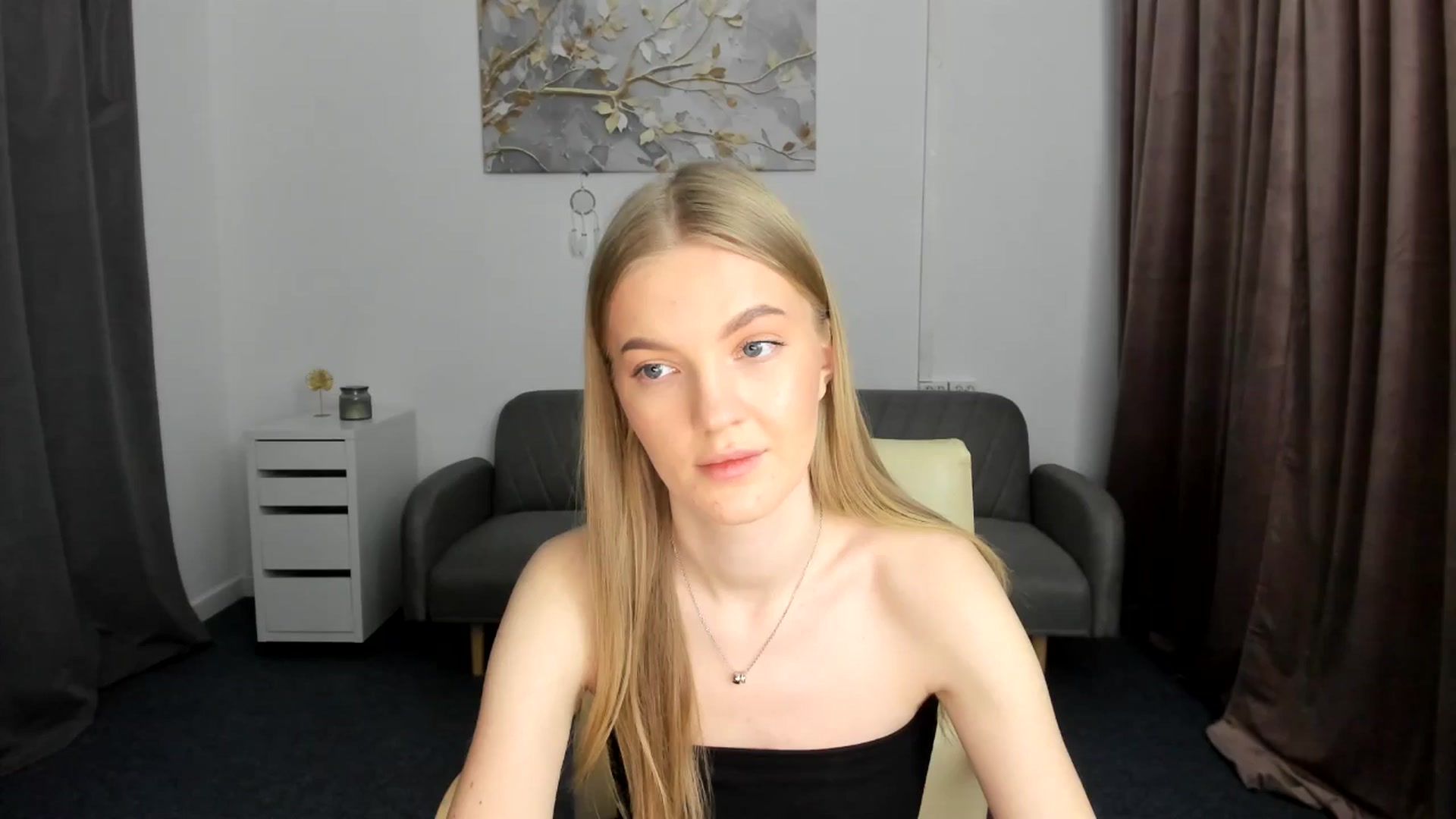Gallery image thumbnail from AndySky's myfreecams stream on, 02/06/2025, 15:55 image 12 of 20
