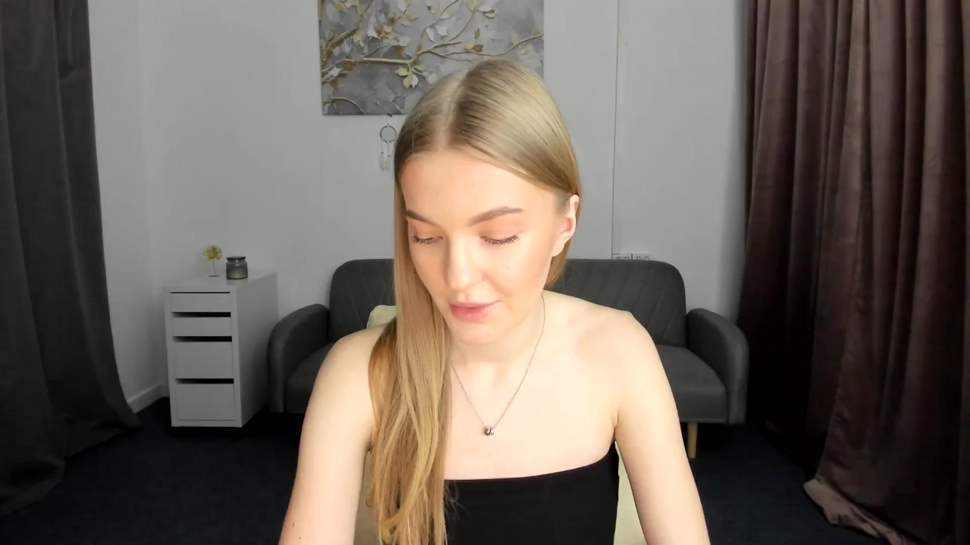 Gallery image thumbnail from AndySky's myfreecams stream on, 02/06/2025, 15:55 image 17 of 20
