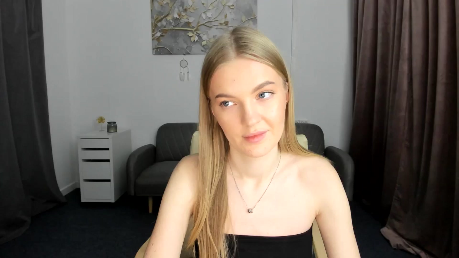 Gallery image thumbnail from AndySky's myfreecams stream on, 02/06/2025, 15:55 image 10 of 20