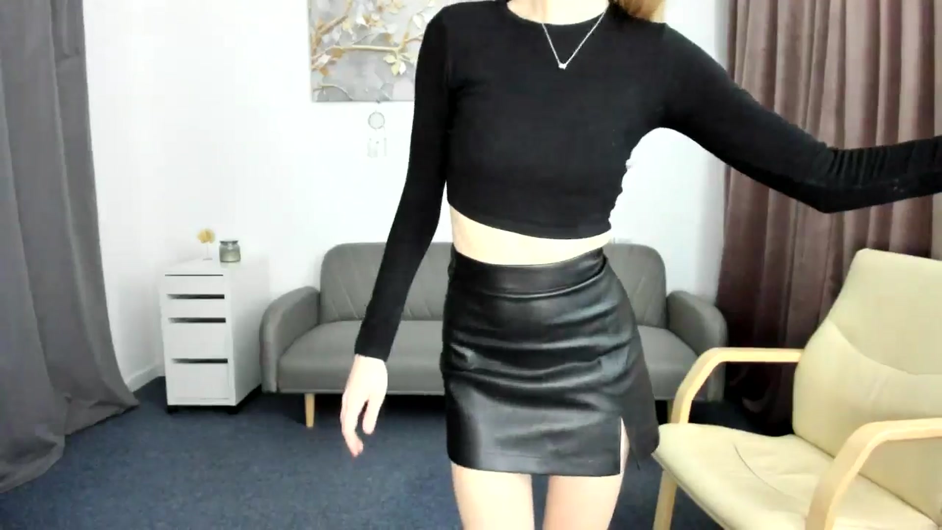 Gallery image thumbnail from AndySky's myfreecams stream on, 02/07/2025, 15:22 image 16 of 20