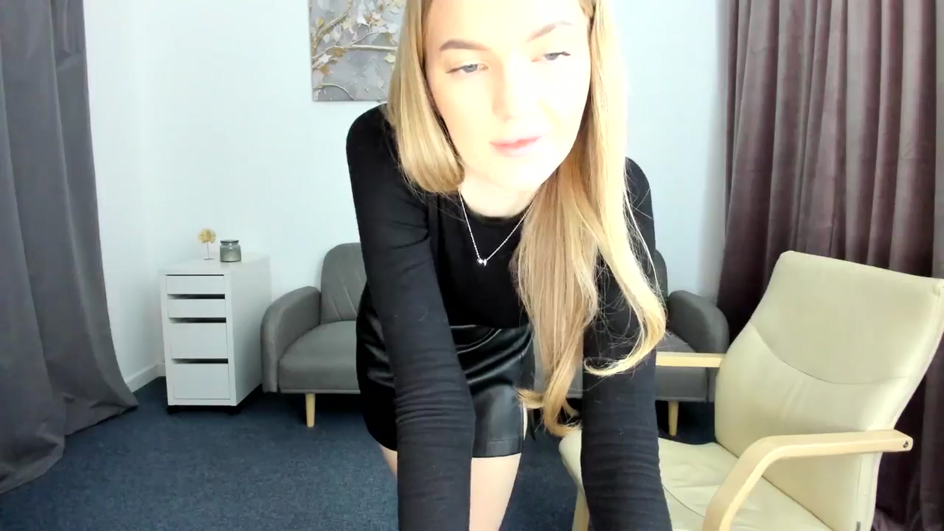 Gallery image thumbnail from AndySky's myfreecams stream on, 02/07/2025, 15:46 image 13 of 20