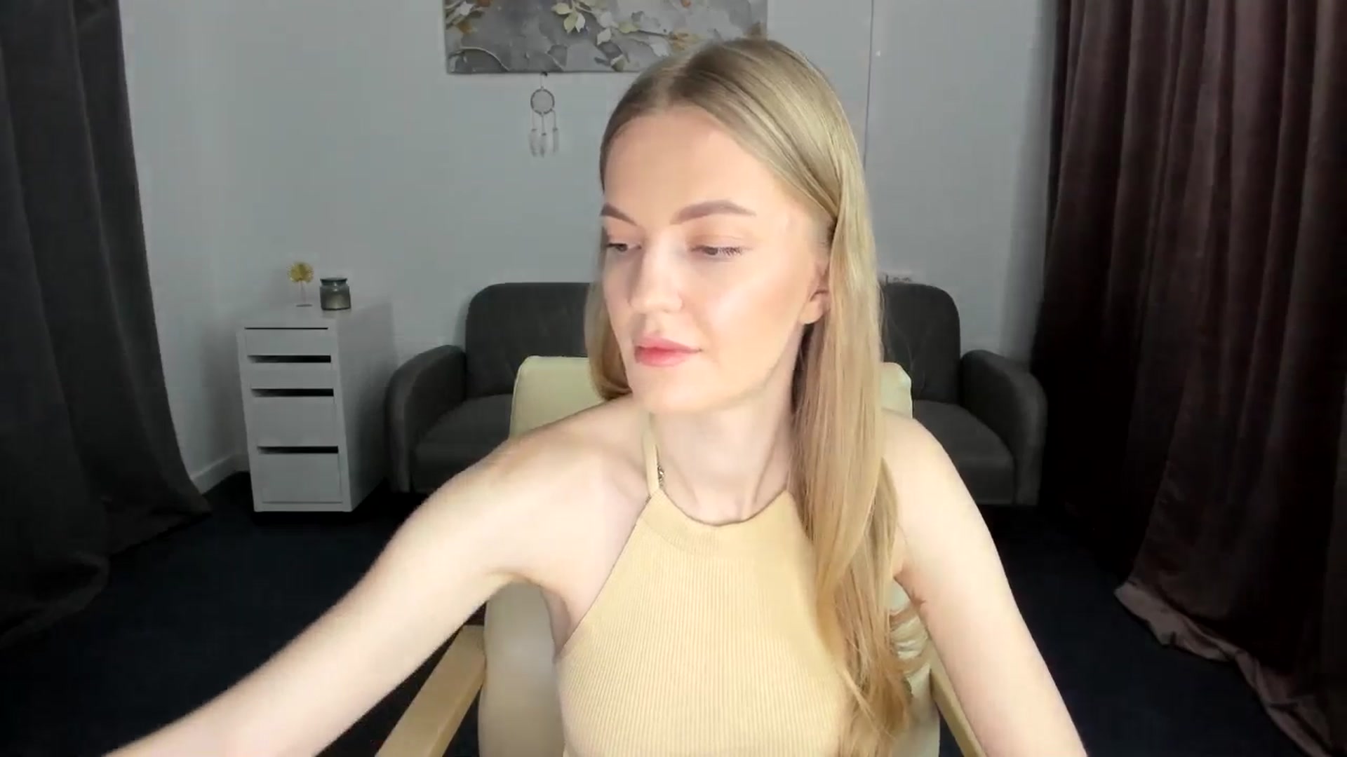 Gallery image thumbnail from AndySky's myfreecams stream on, 02/08/2025, 14:56 image 6 of 20
