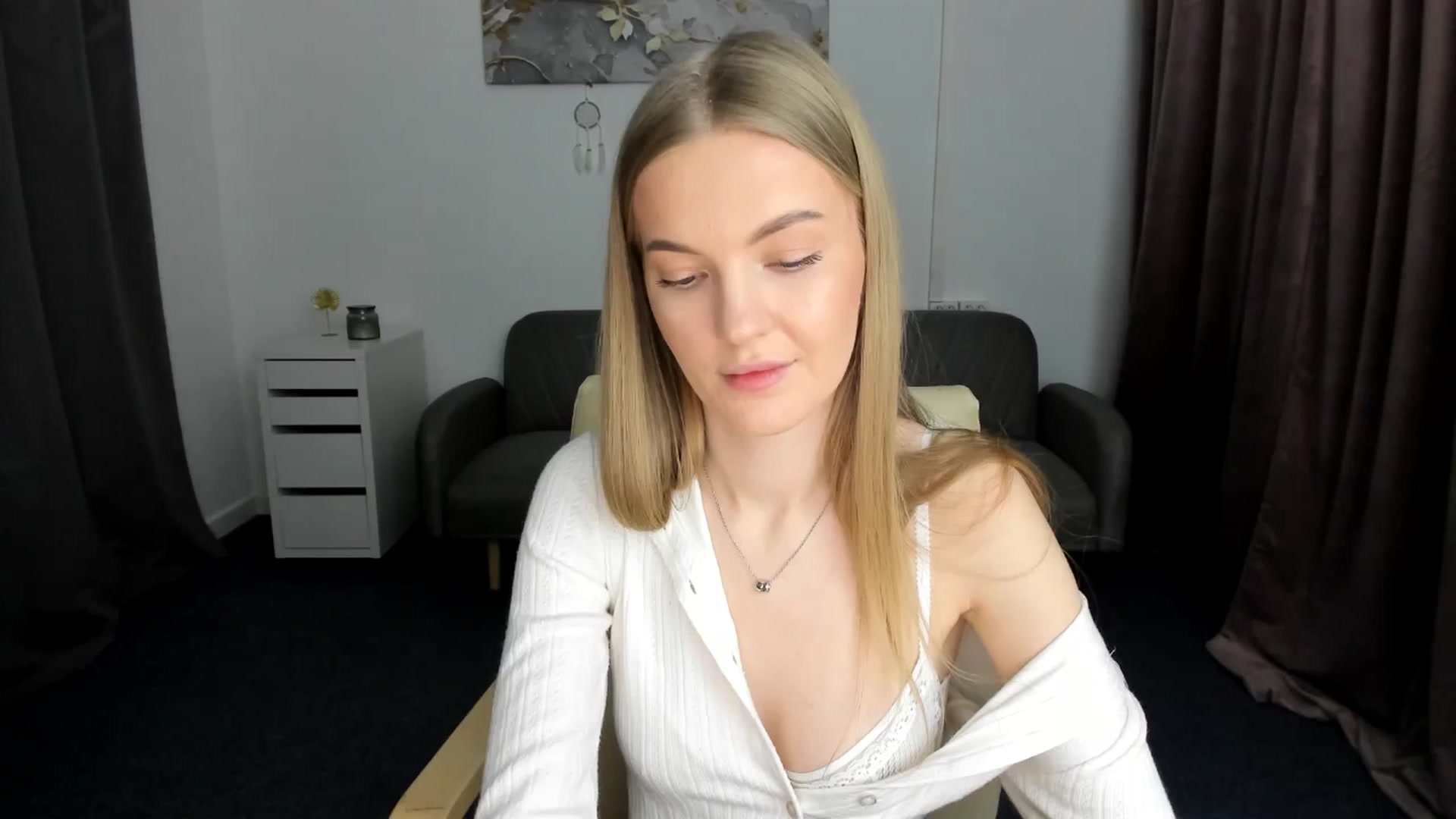 Gallery image thumbnail from AndySky's myfreecams stream on, 02/09/2025, 17:18 image 20 of 20
