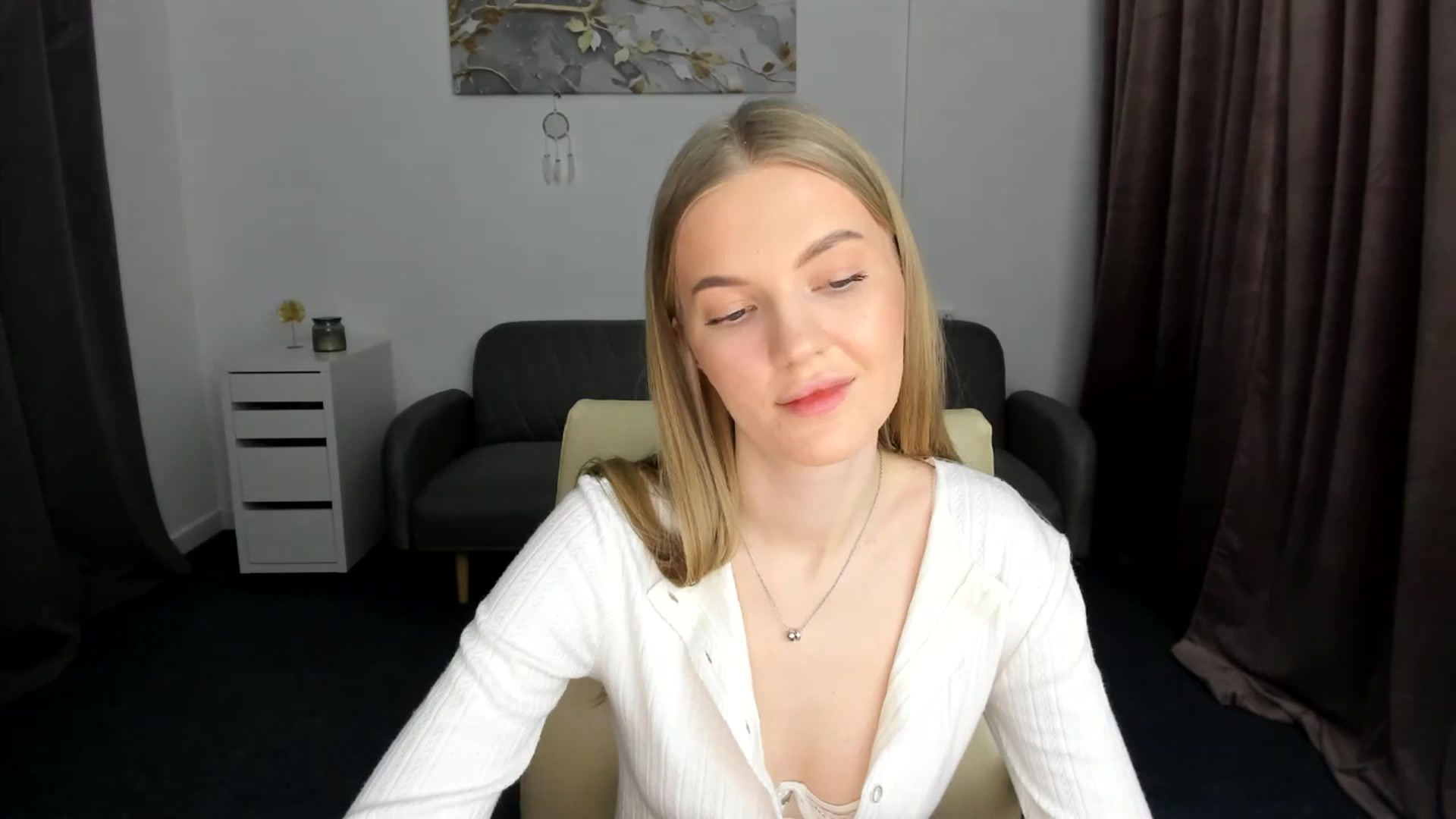 Gallery image thumbnail from AndySky's myfreecams stream on, 02/09/2025, 20:28 image 8 of 20