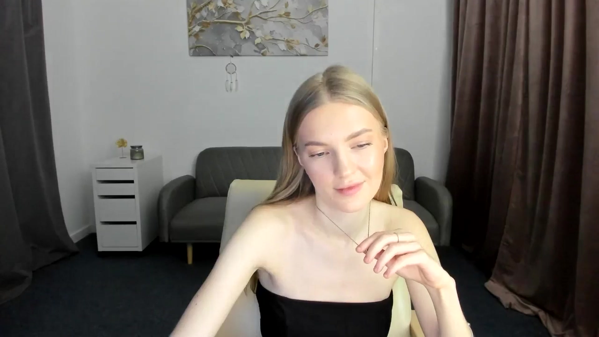 Gallery image thumbnail from AndySky's myfreecams stream on, 02/10/2025, 17:49 image 6 of 20