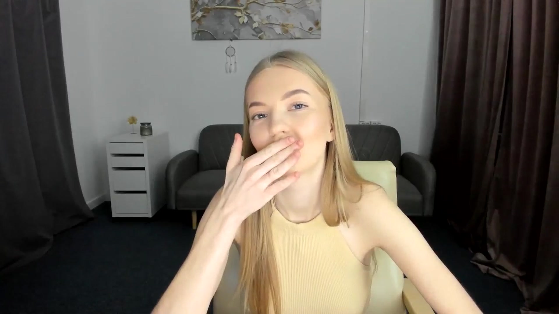 Gallery image thumbnail from AndySky's myfreecams stream on, 02/13/2025, 16:06 image 2 of 20