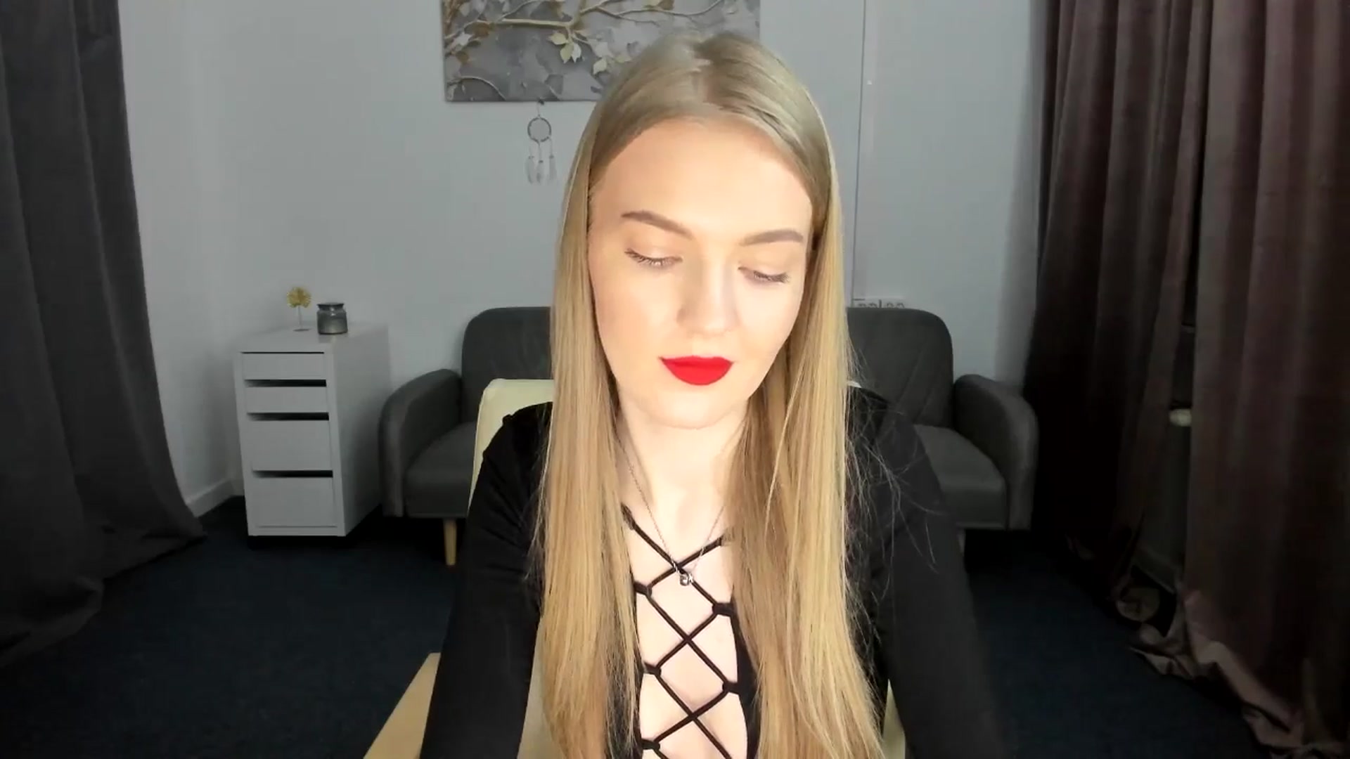 Gallery image thumbnail from AndySky's myfreecams stream on, 02/14/2025, 15:43 image 10 of 20