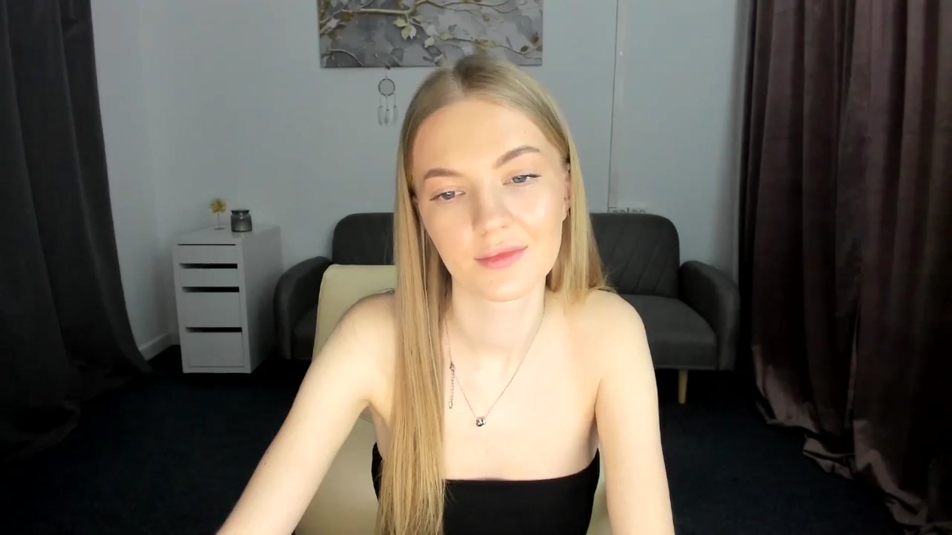 Gallery image thumbnail from AndySky's myfreecams stream on, 02/16/2025, 14:43 image 6 of 20
