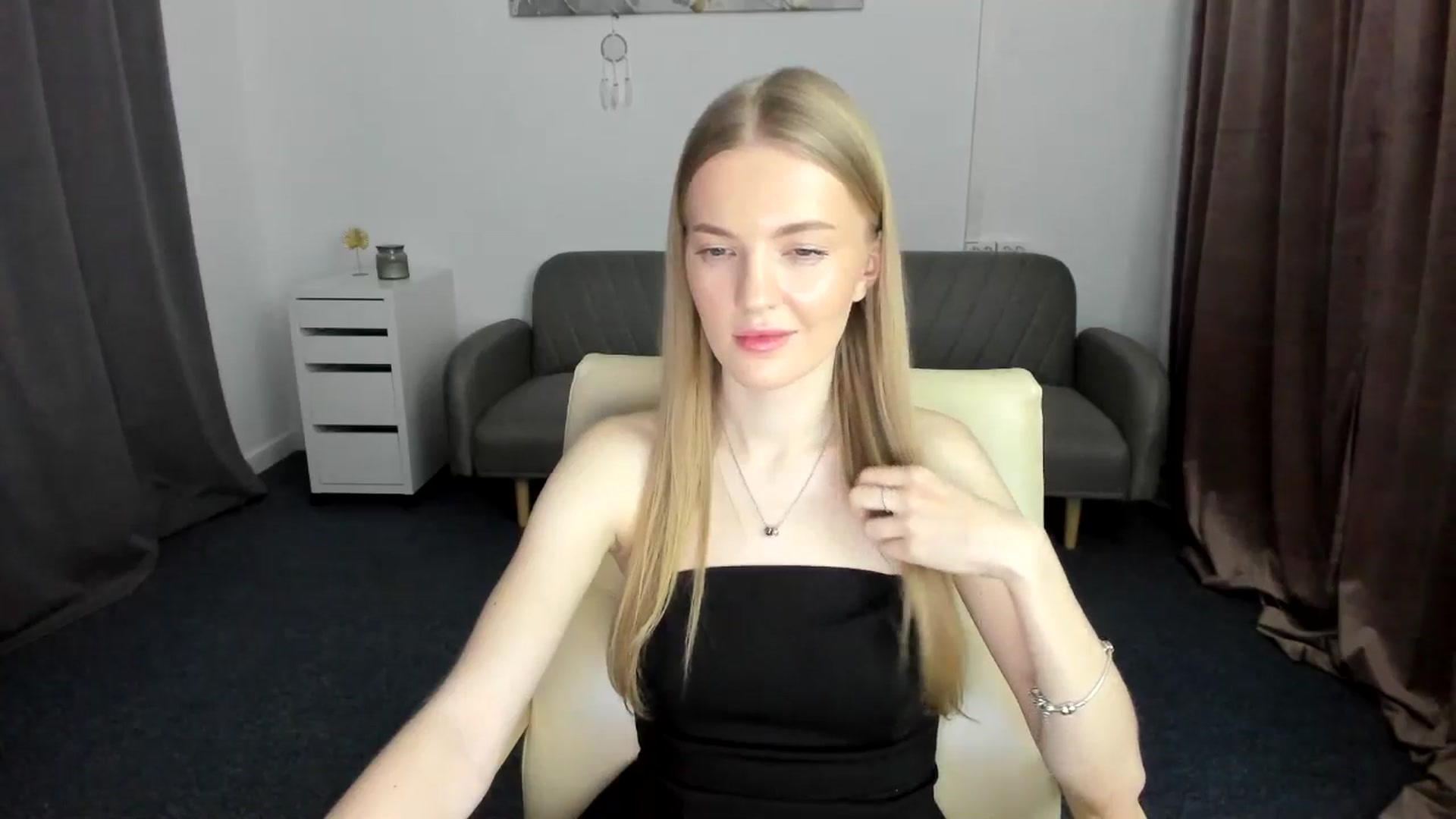 Gallery image thumbnail from AndySky's myfreecams stream on, 02/16/2025, 20:14 image 9 of 20